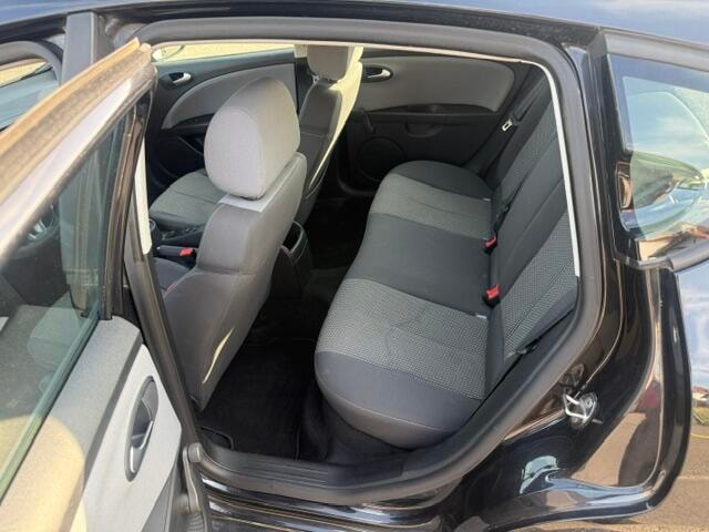 SEAT Leon 1.6 TDI E_Ecomotive Style-image-8