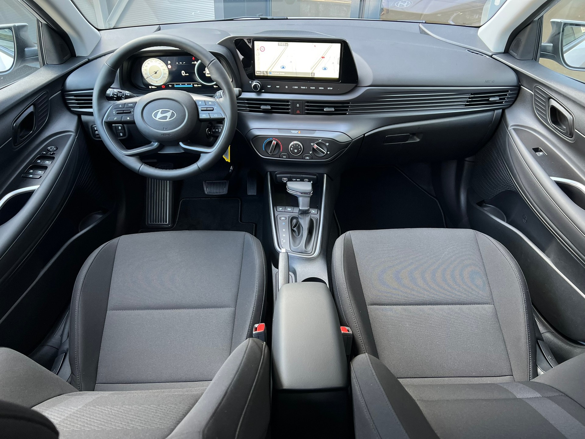 HYUNDAI i20 1.0 T-GDi Amplia DCT-image-9