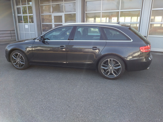 AUDI A4 Avant 2.0TFSI Style qu-image-1
