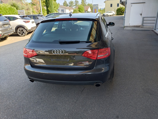 AUDI A4 Avant 2.0TFSI Style qu-image-2