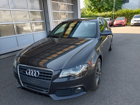 AUDI A4 Avant 2.0TFSI Style qu-image-0