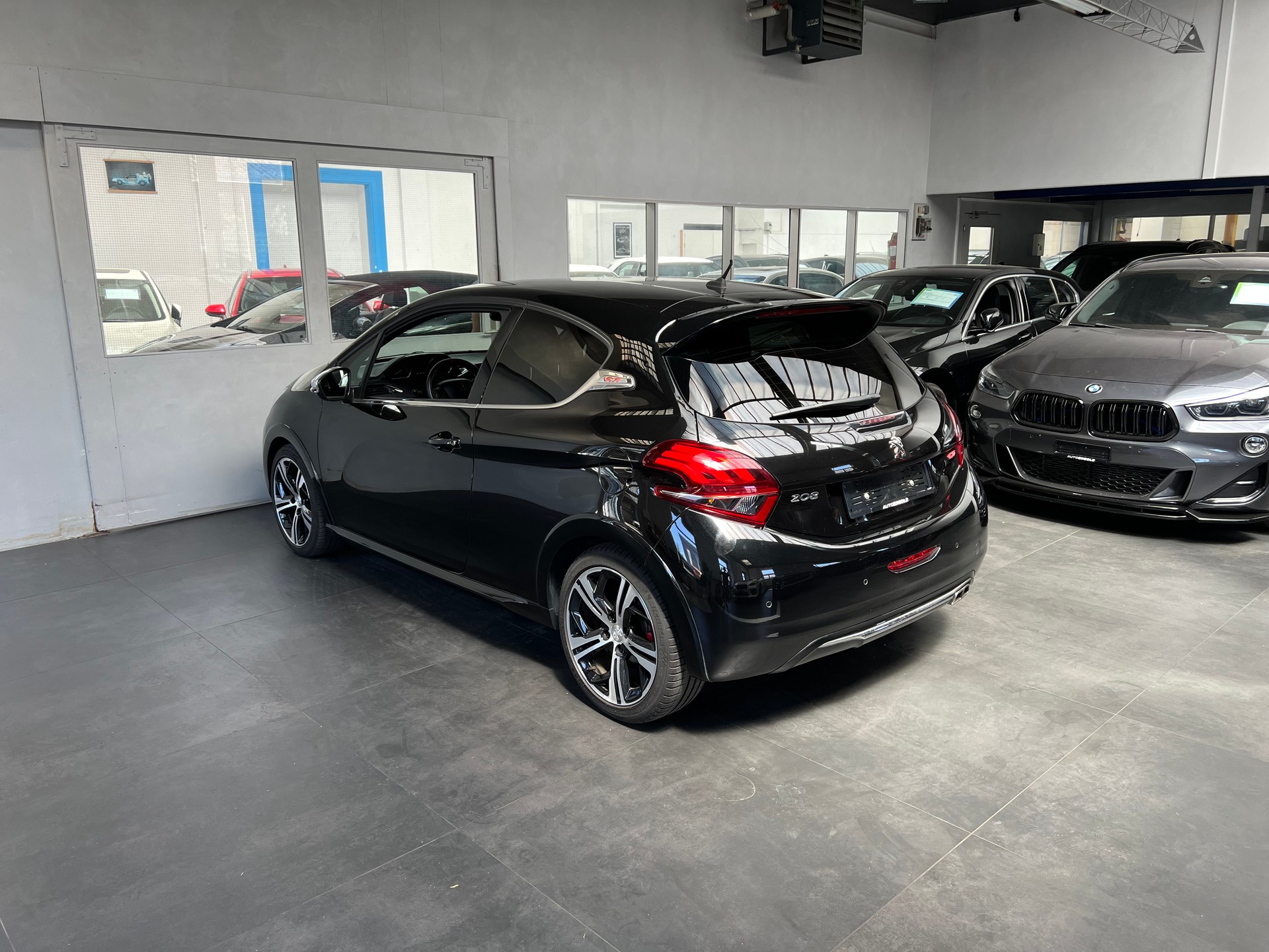 PEUGEOT 208 1.6 Turbo GTi-image-1