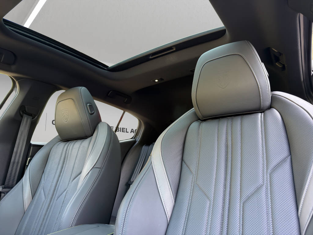 PEUGEOT 408 1.2 Hybrid GT Exclusive-image-9