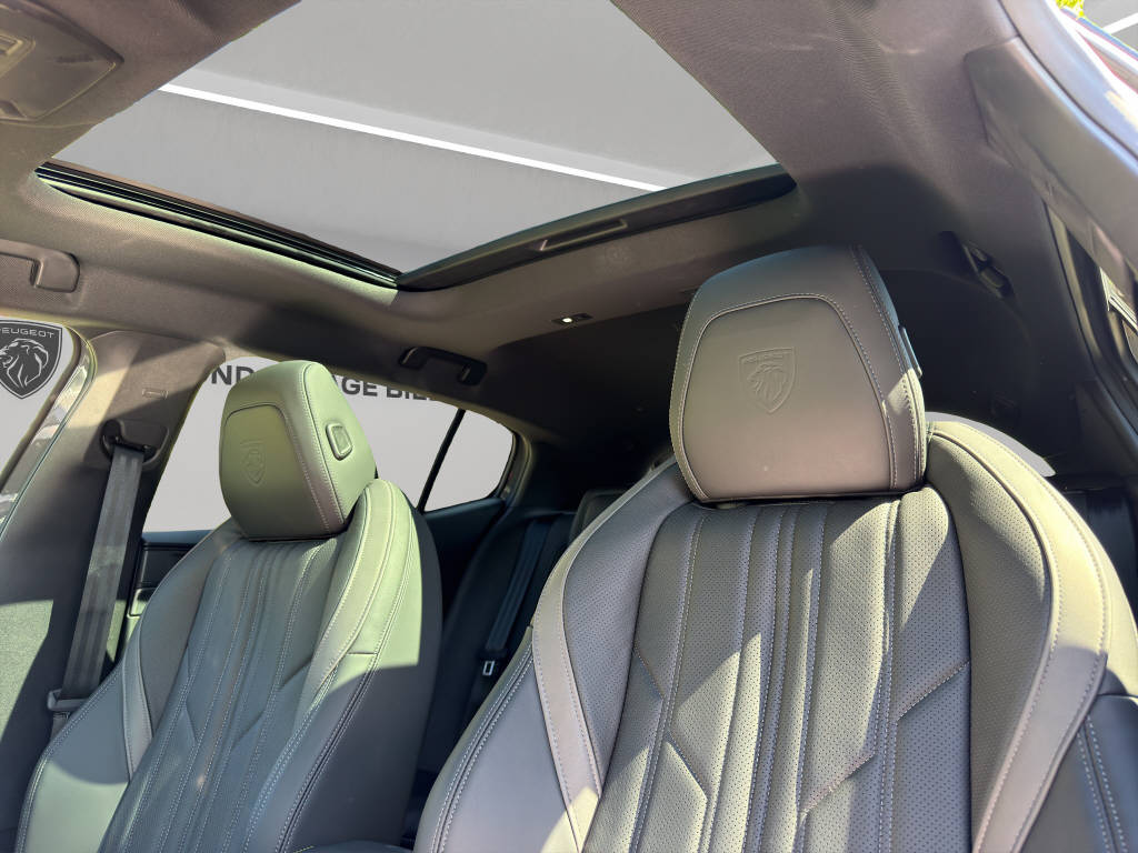 PEUGEOT 408 1.2 Hybrid GT Exclusive-image-8