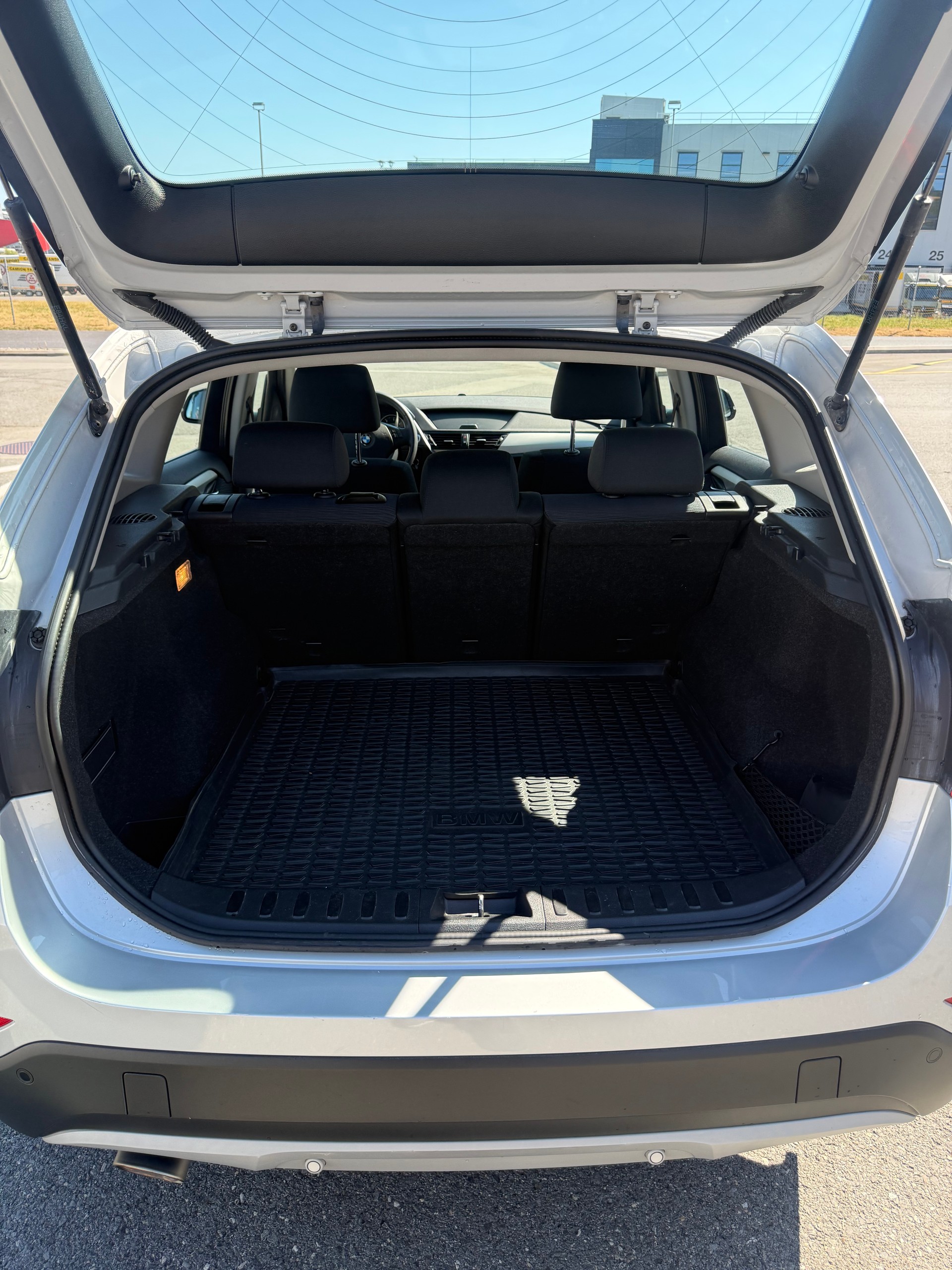 BMW X1 xDrive 20d xLine Steptronic-image-14