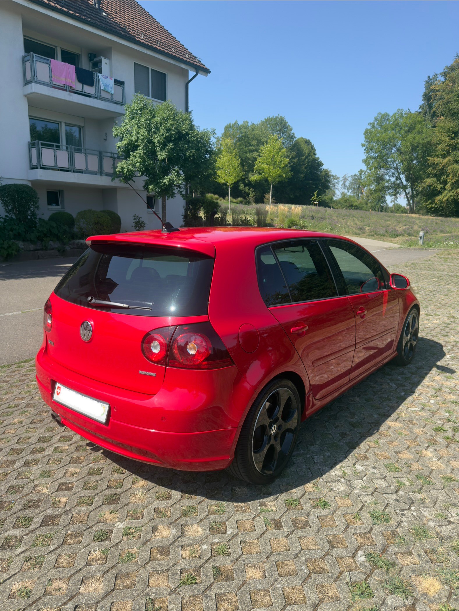 VW 2.0 FSI T GTI Edition 30-image-1
