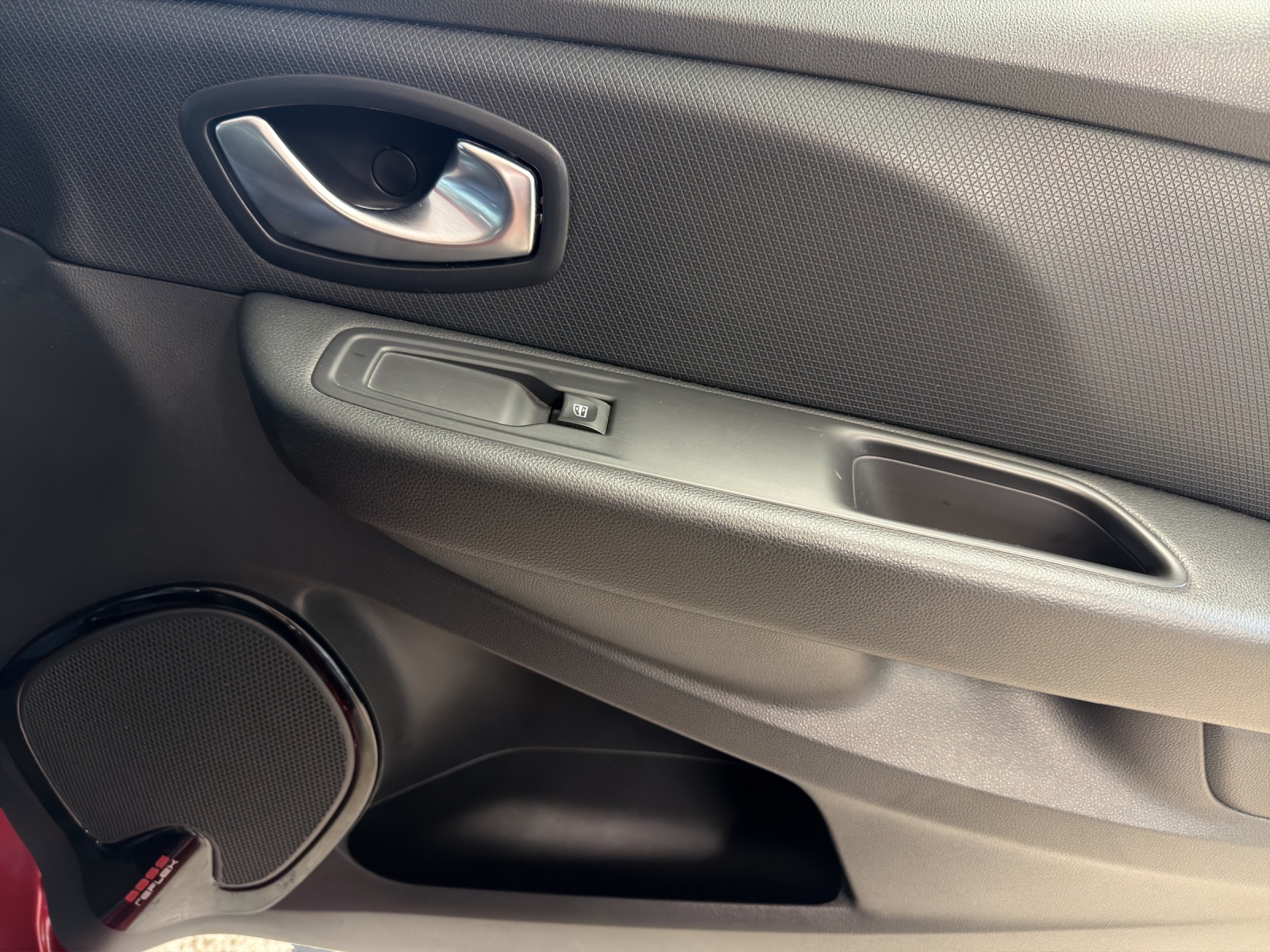RENAULT Clio 0.9 Life-image-10