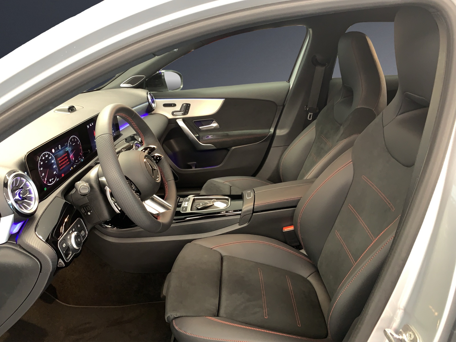 MERCEDES-BENZ A 200 Night Star-image-6