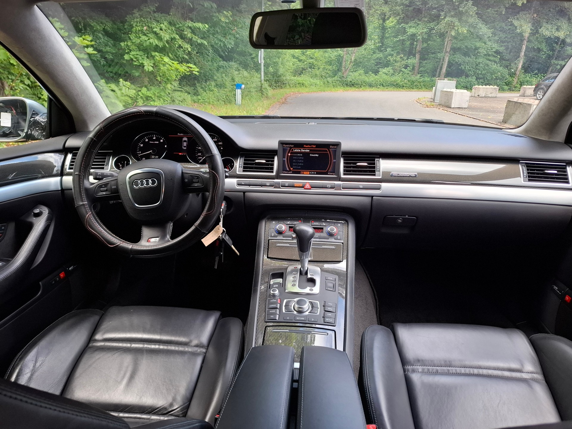 AUDI S8 Quattro, V10-5,2 S-LINE-image-5
