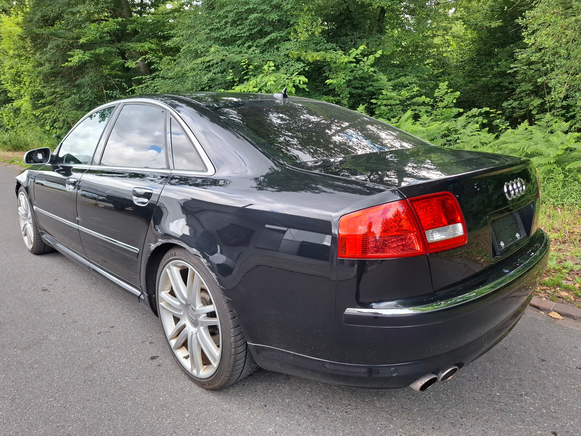 AUDI S8 Quattro, V10-5,2 S-LINE-image-1