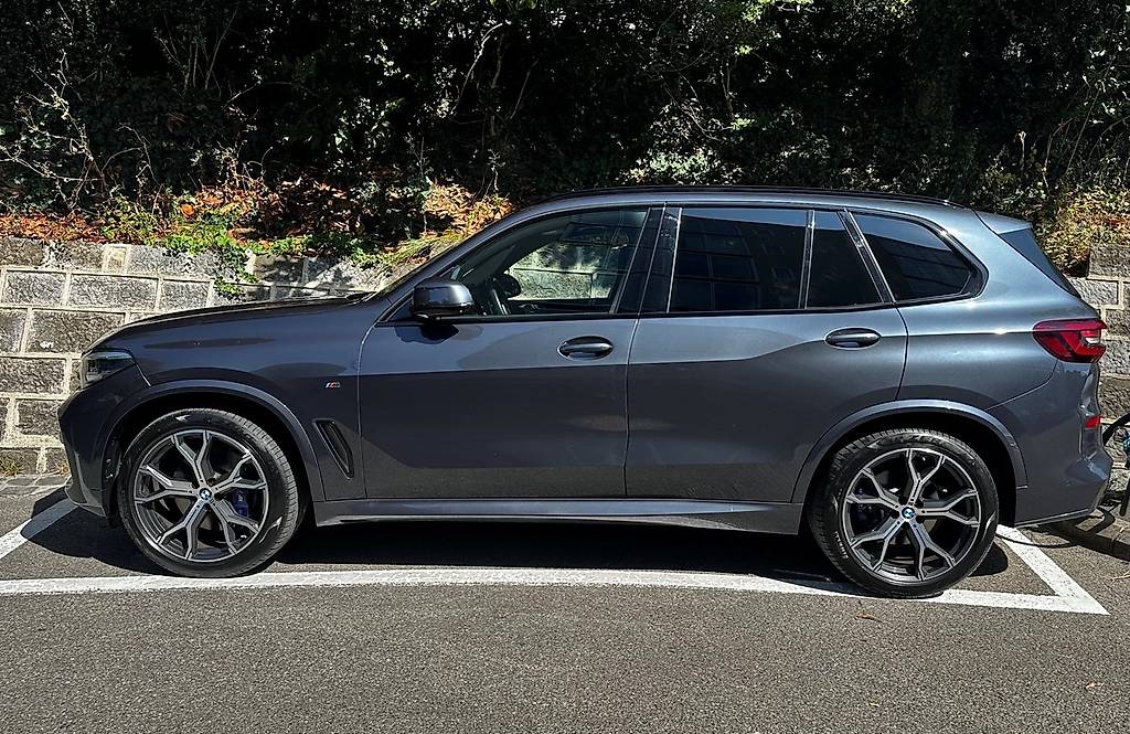 BMW X5-image-0