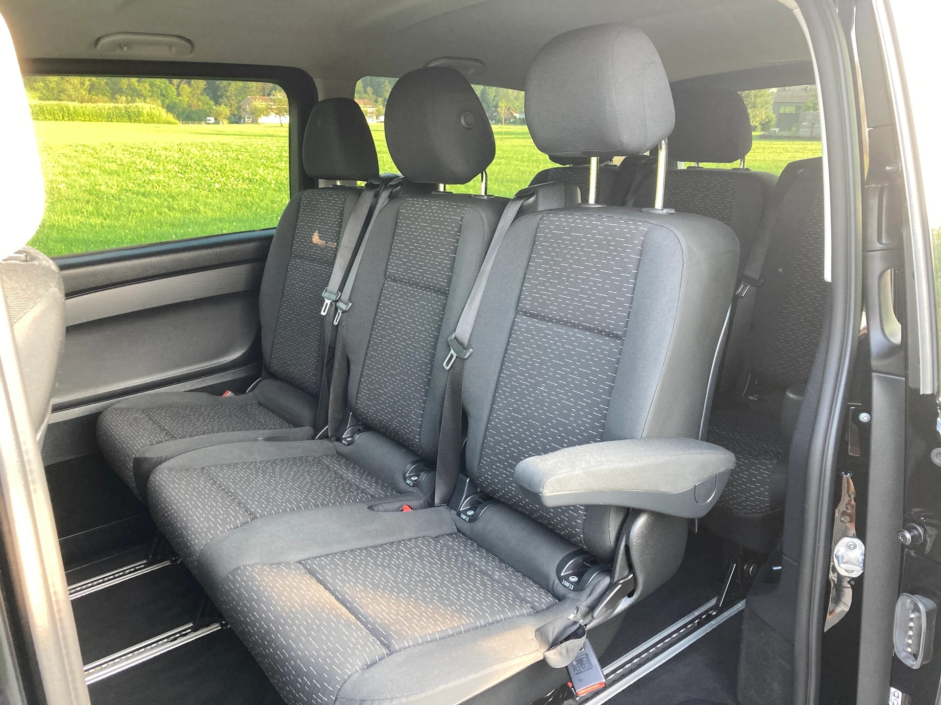 MERCEDES-BENZ Vito 116 CDI Pro Tourer 4Matic 9G-Tronic 9 Sitzer-image-6