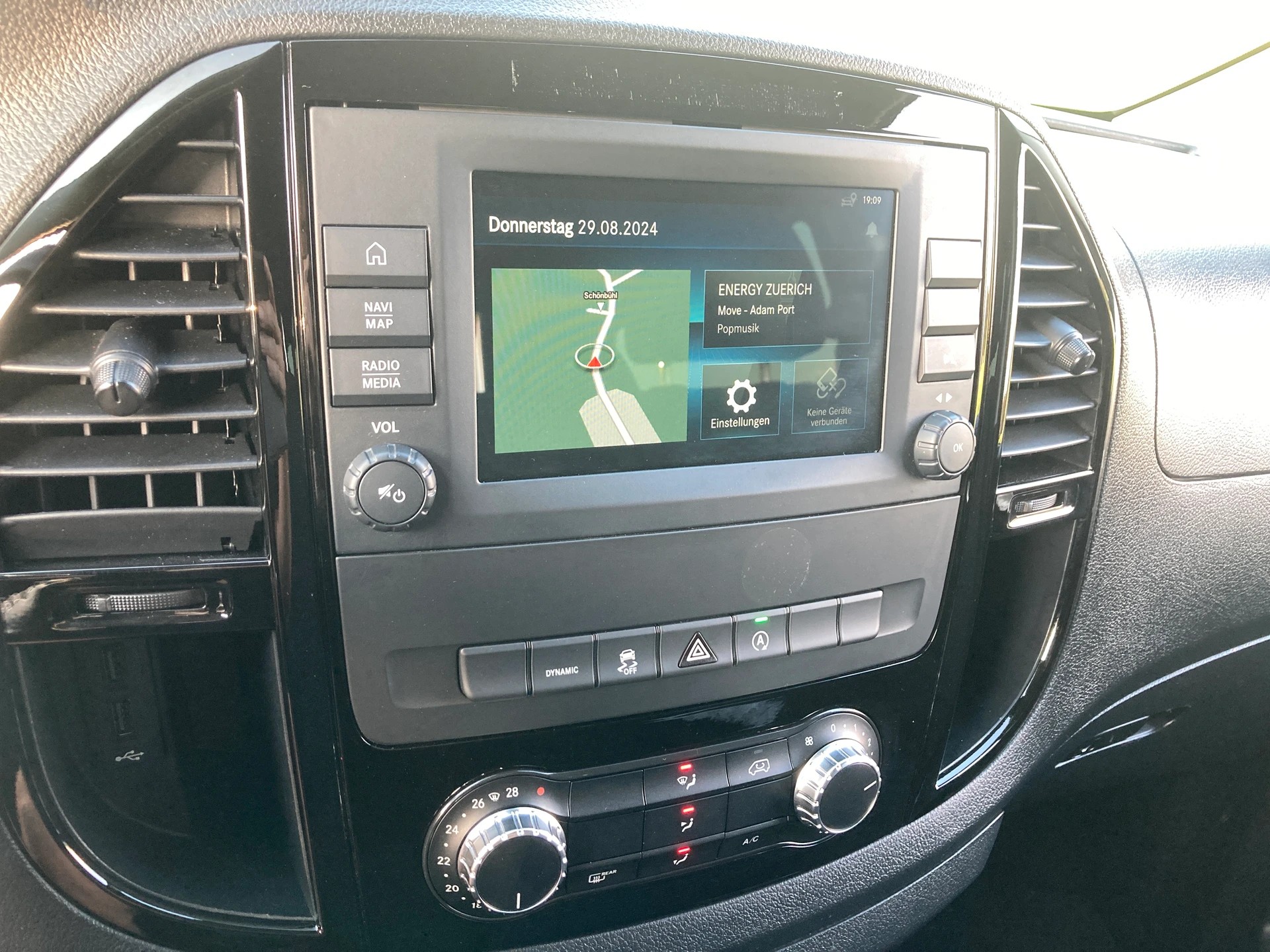 MERCEDES-BENZ Vito 116 CDI Pro Tourer 4Matic 9G-Tronic 9 Sitzer-image-8