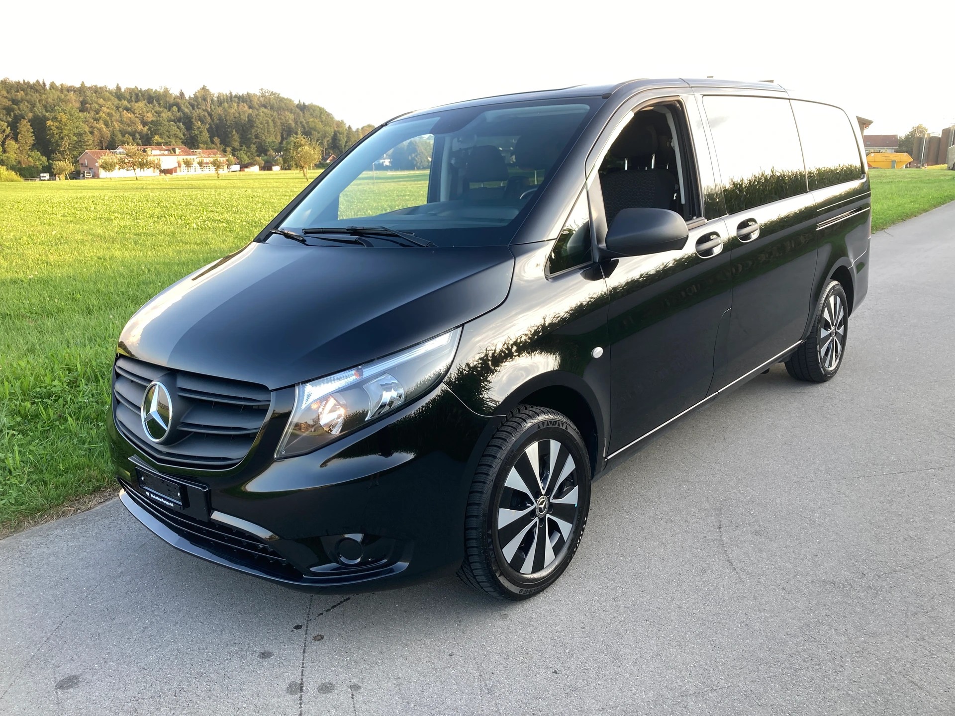 MERCEDES-BENZ Vito 116 CDI Pro Tourer 4Matic 9G-Tronic 9 Sitzer-image-0