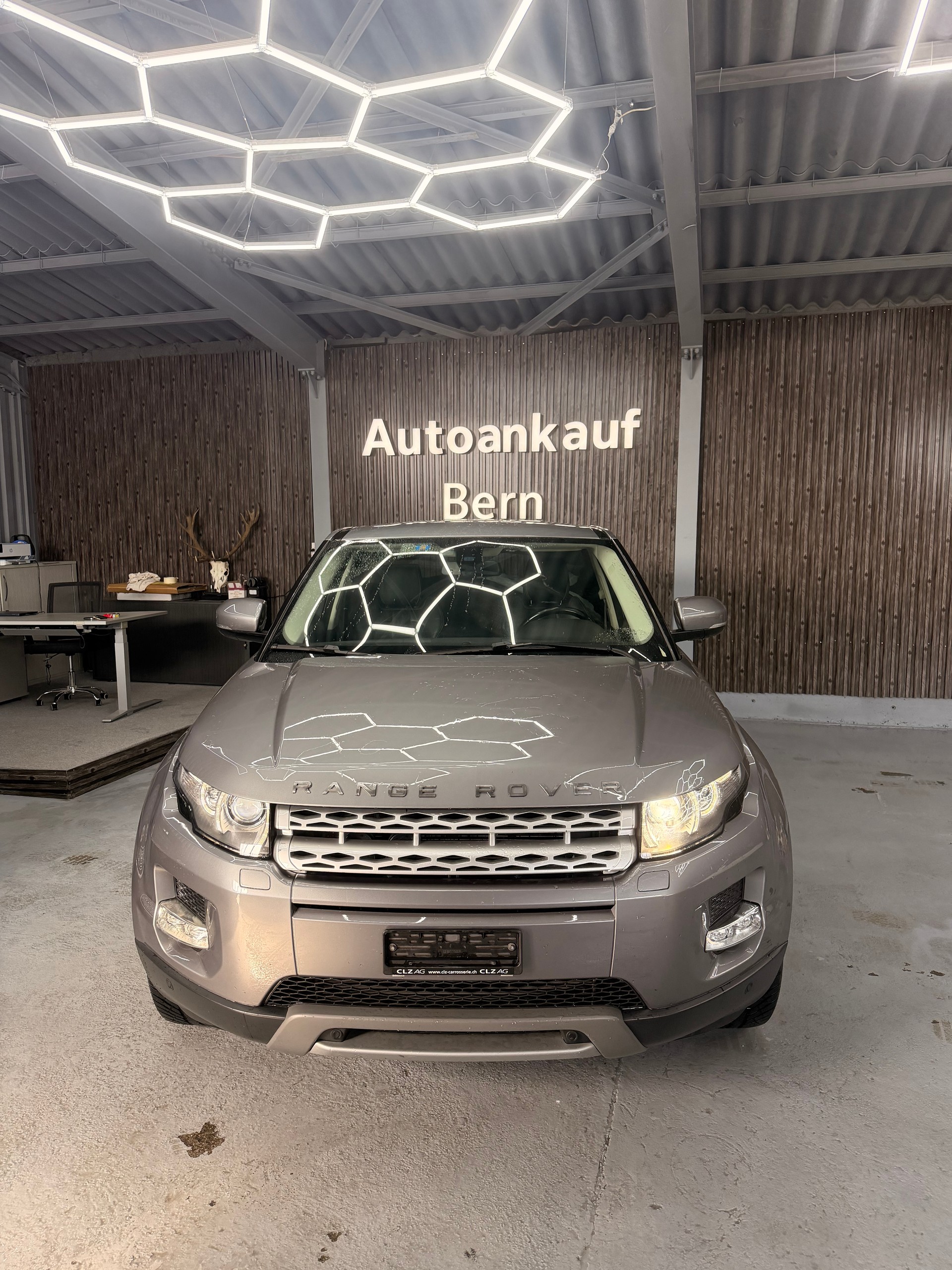 LAND ROVER Range Rover Evoque 2.2 SD4 Pure AT6-image-0