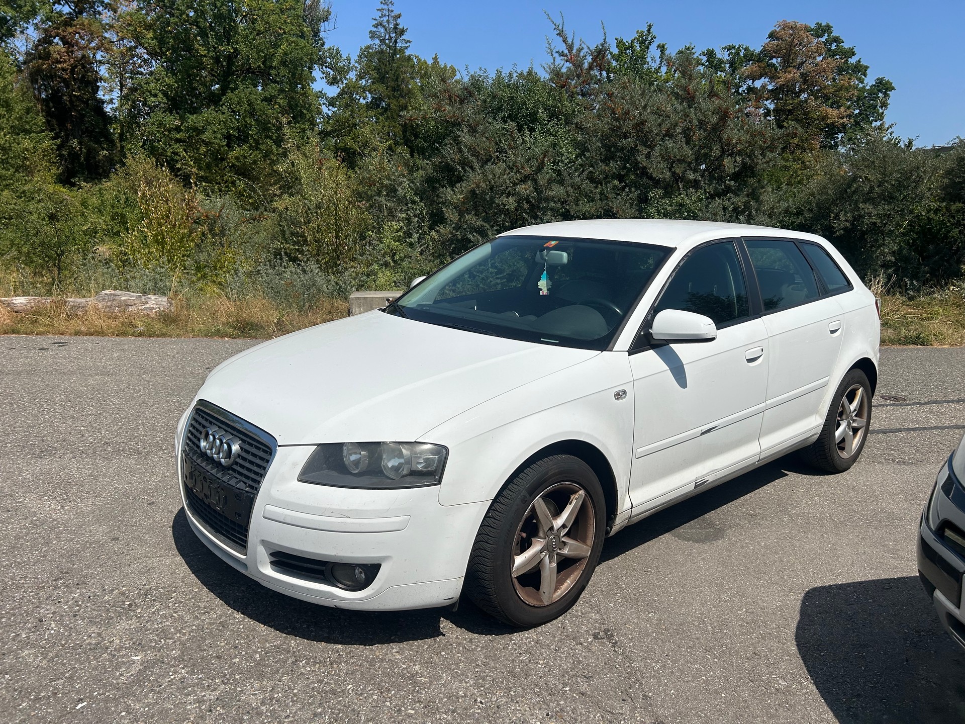 AUDI A3 Sportback 1.6 Attraction-image-1