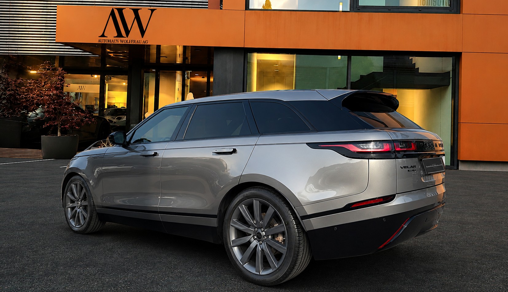 LAND ROVER Range Rover Velar 2.0 D 240 R-Dynamic SE-image-5