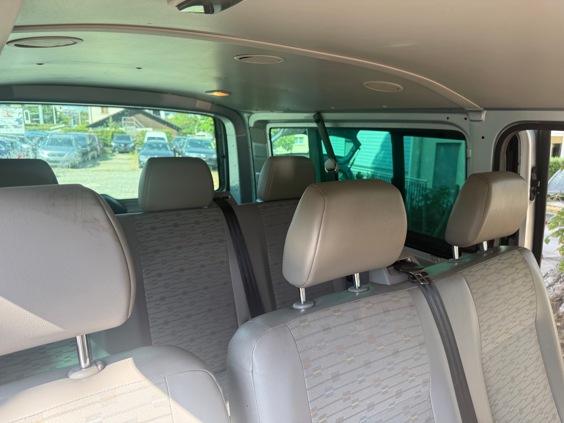 VW T5 2.0 Bi-TDI BMT DSG-image-9