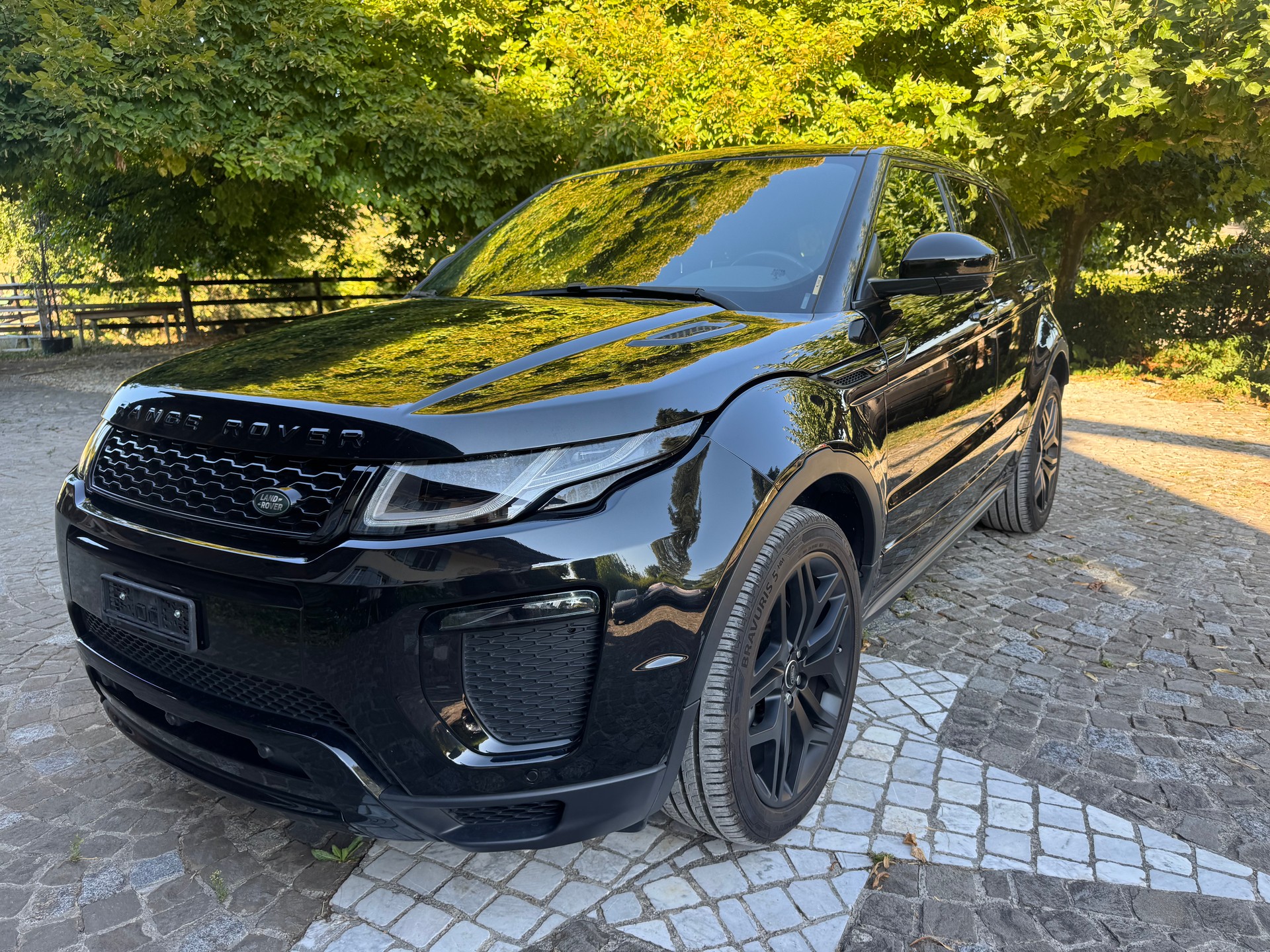LAND ROVER Range Rover Evoque 2.0 Si4 HSE Dynamic AT9