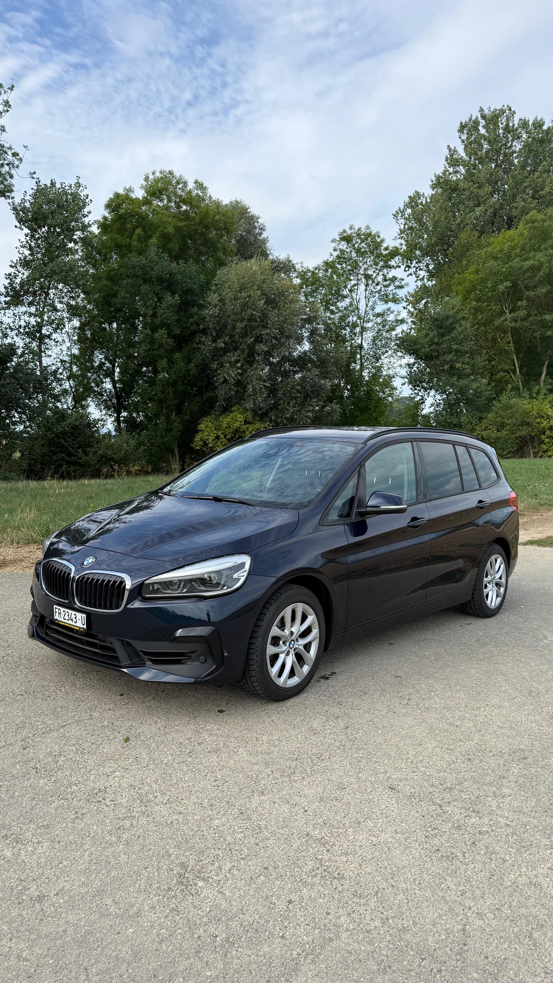 BMW 220i Gran Tourer DKG-showroom-element-1