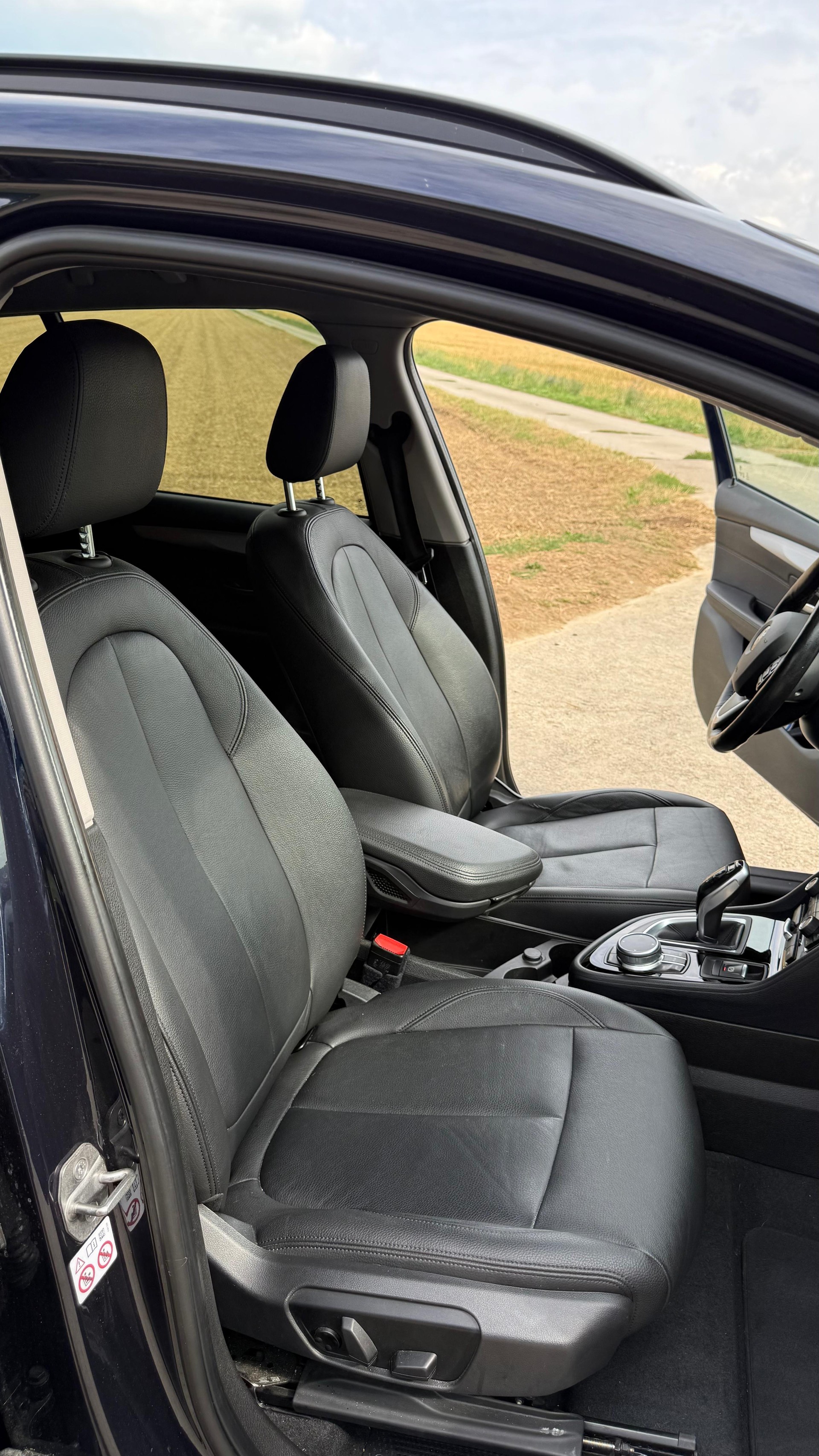 BMW 220i Gran Tourer DKG-image-11