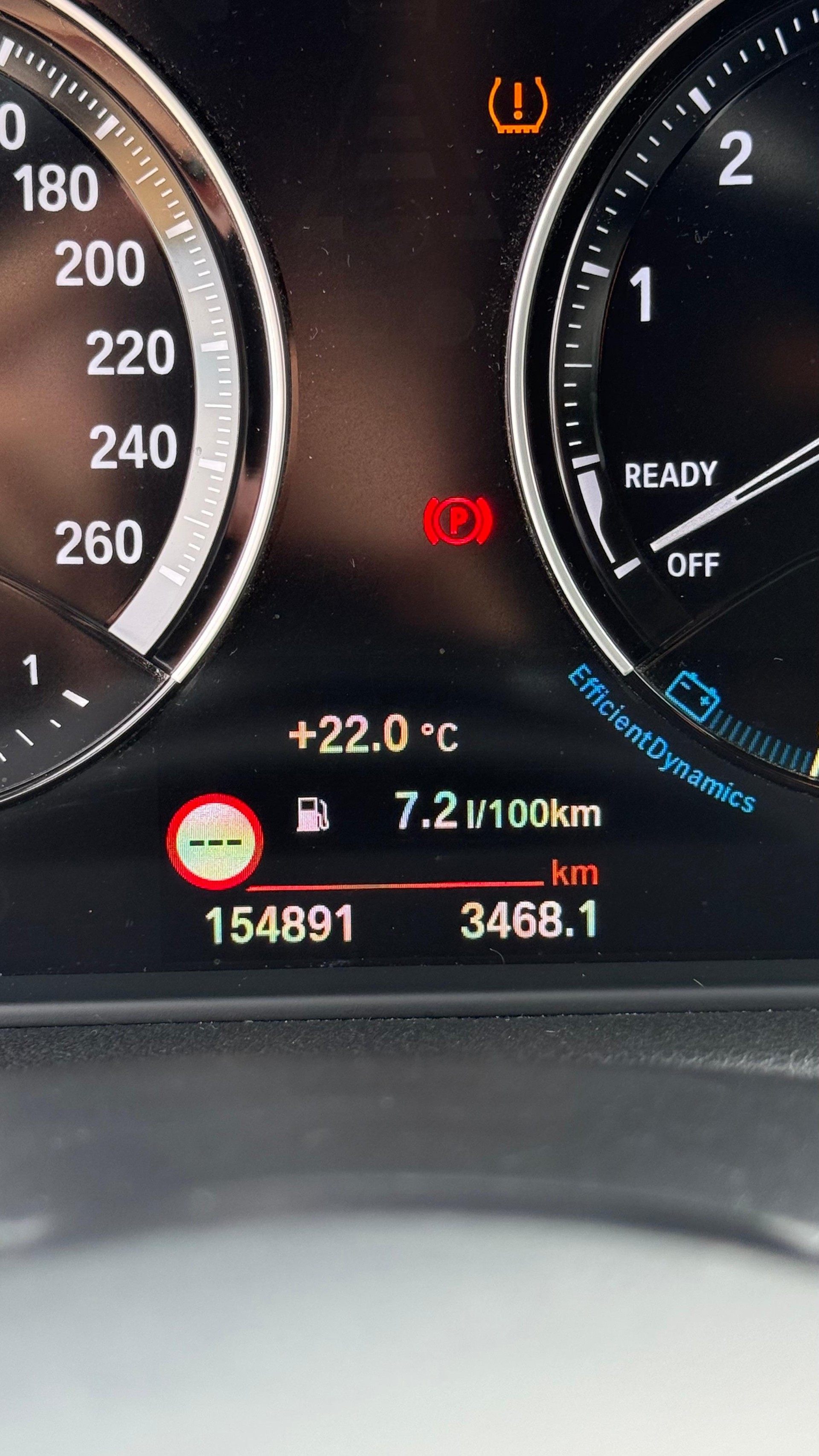 BMW 220i Gran Tourer DKG-image-7