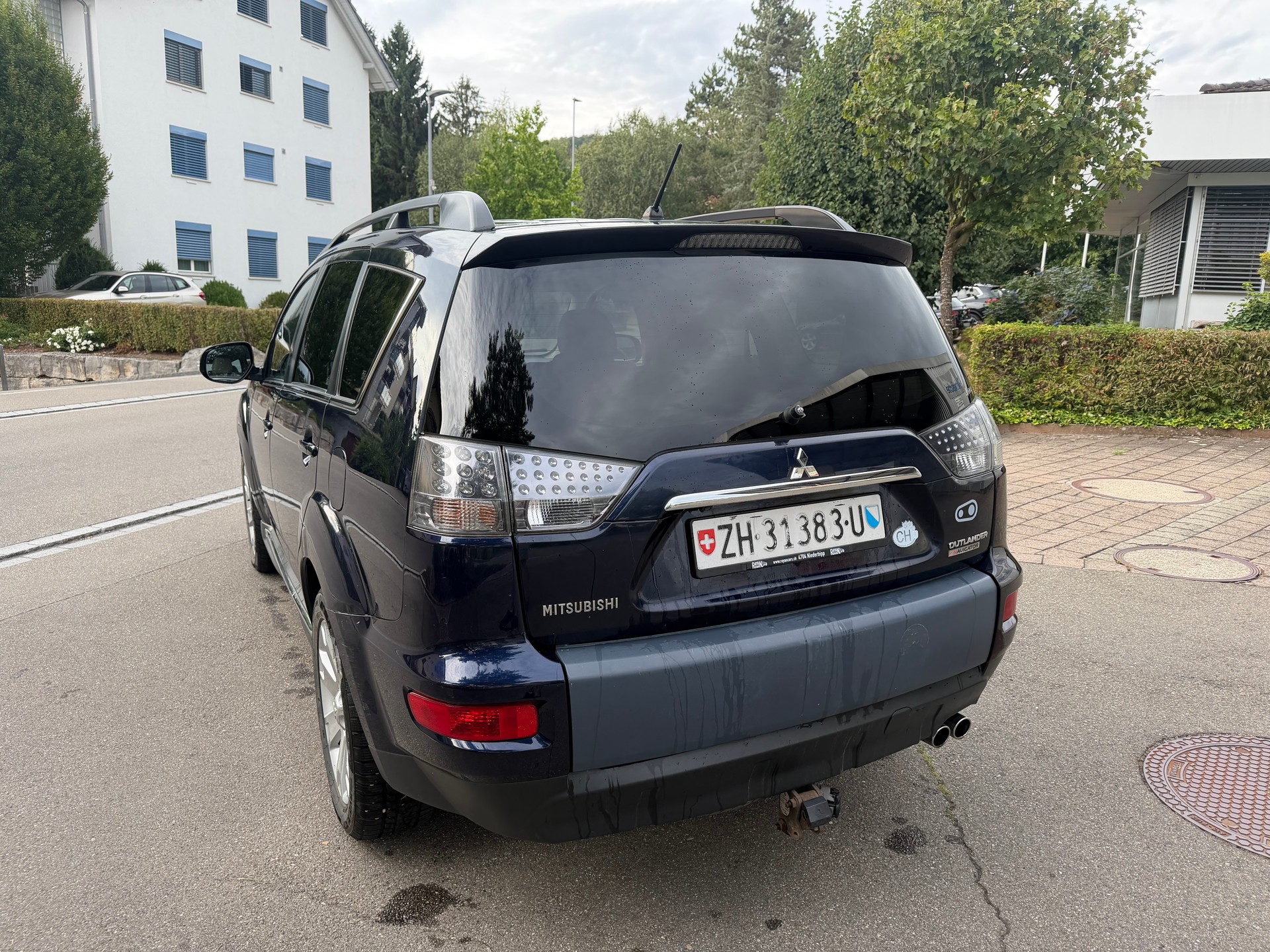 MITSUBISHI Outlander 2.2 DID Navigator 4WD TC-SST-image-3