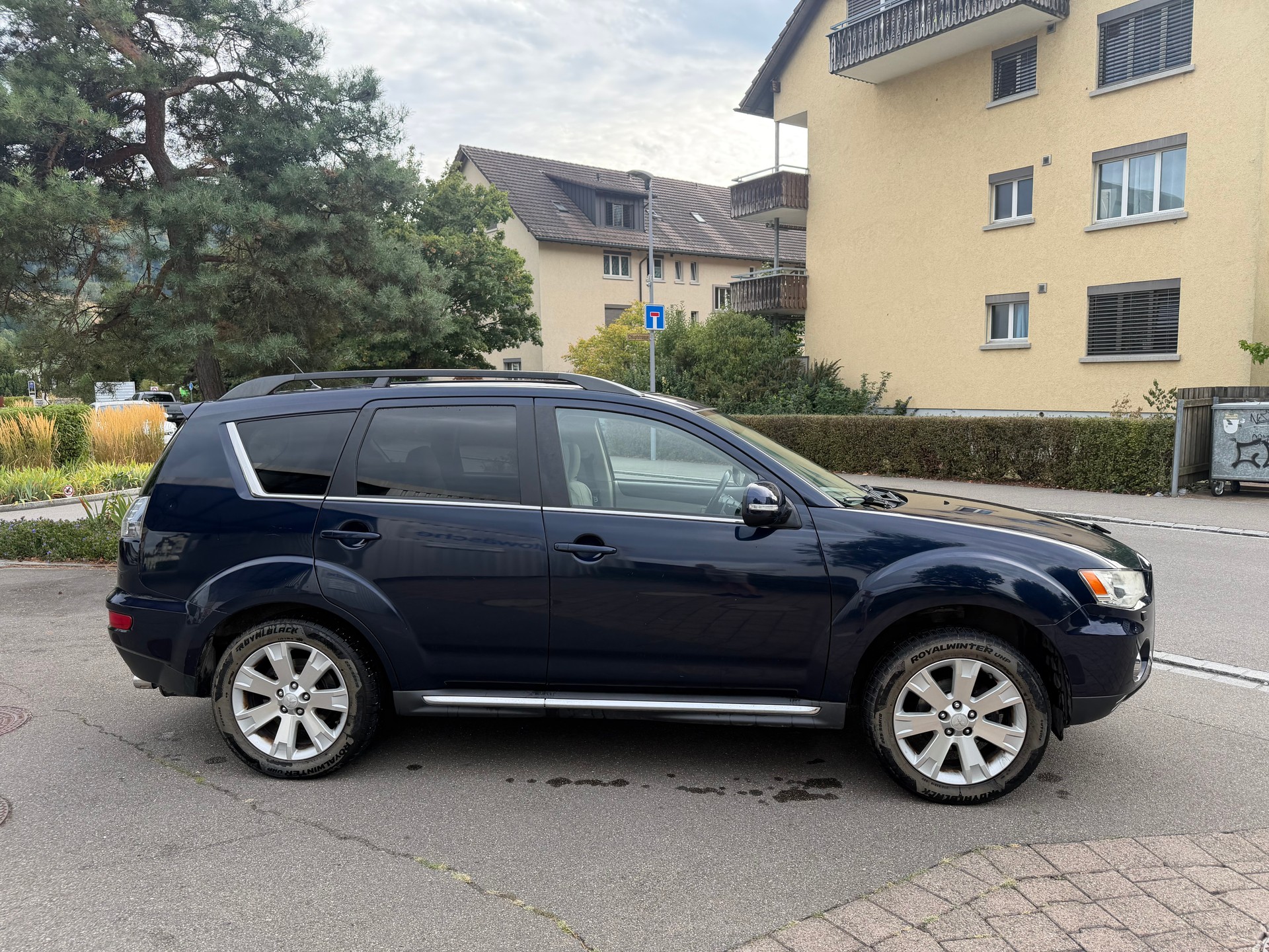 MITSUBISHI Outlander 2.2 DID Navigator 4WD TC-SST-image-4