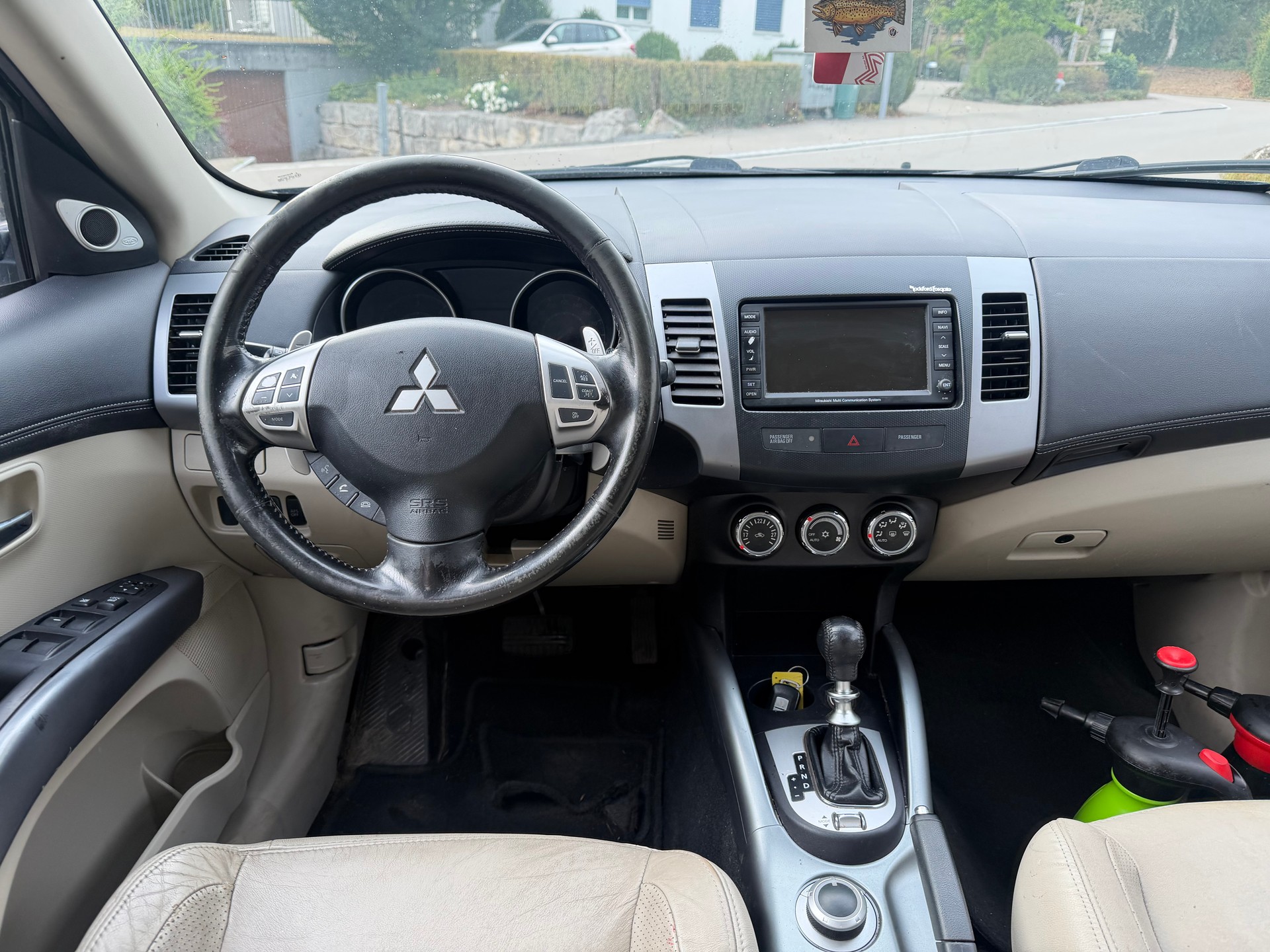 MITSUBISHI Outlander 2.2 DID Navigator 4WD TC-SST-image-7