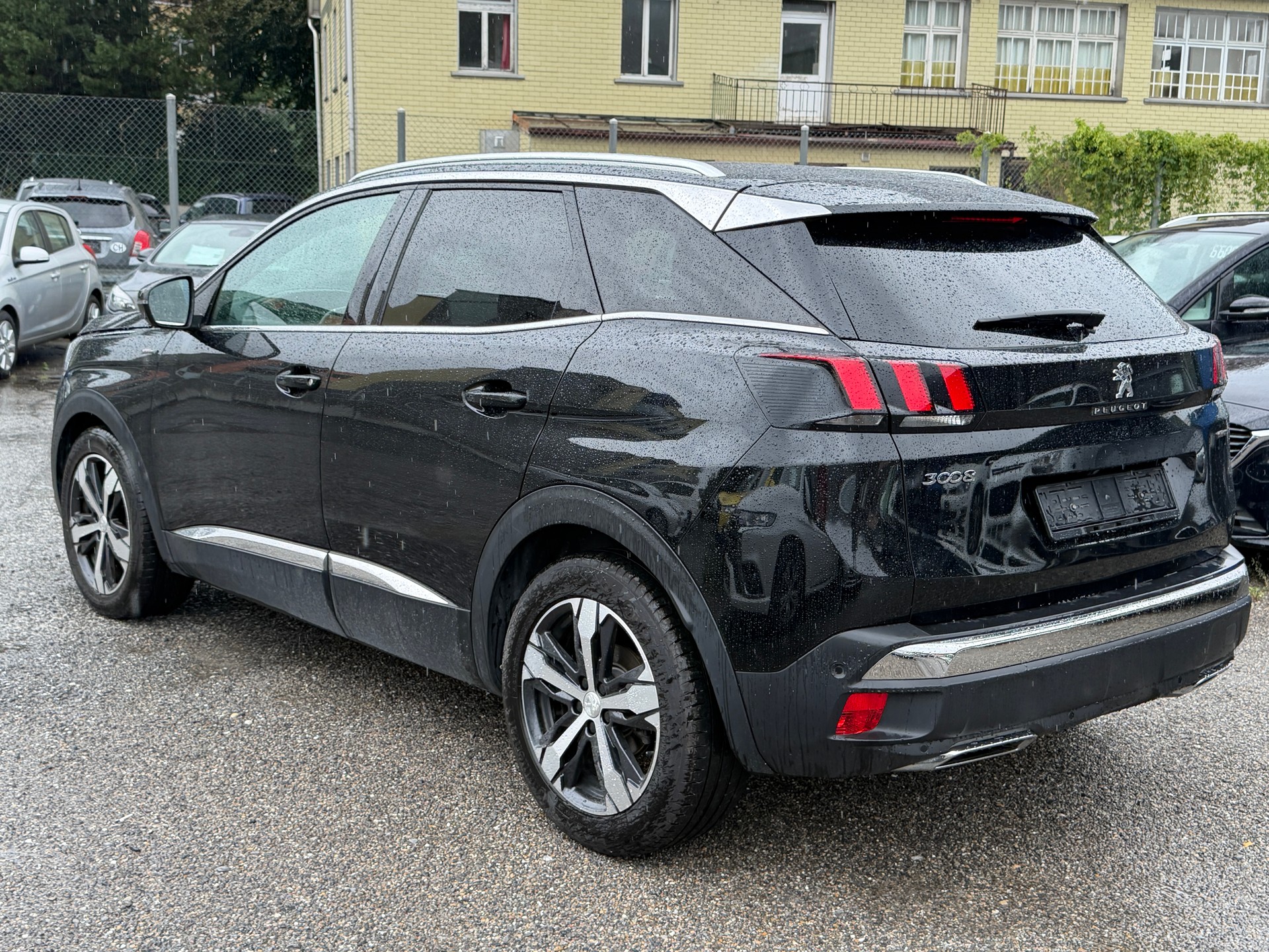 PEUGEOT 3008 1.6 BlueHDi GT Line EAT-image-12