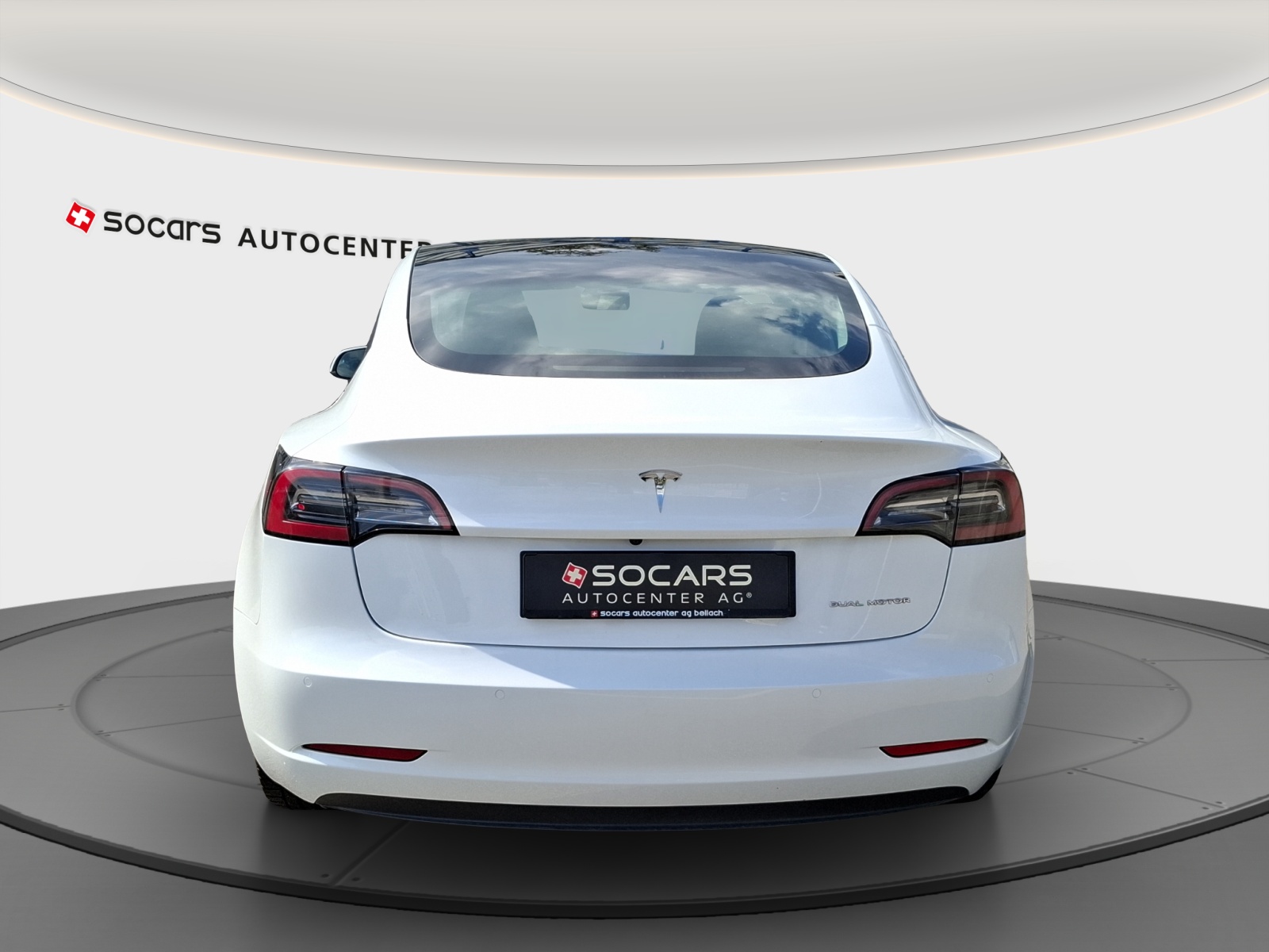 TESLA Model 3 Long Range Dual Motor AWD-image-8