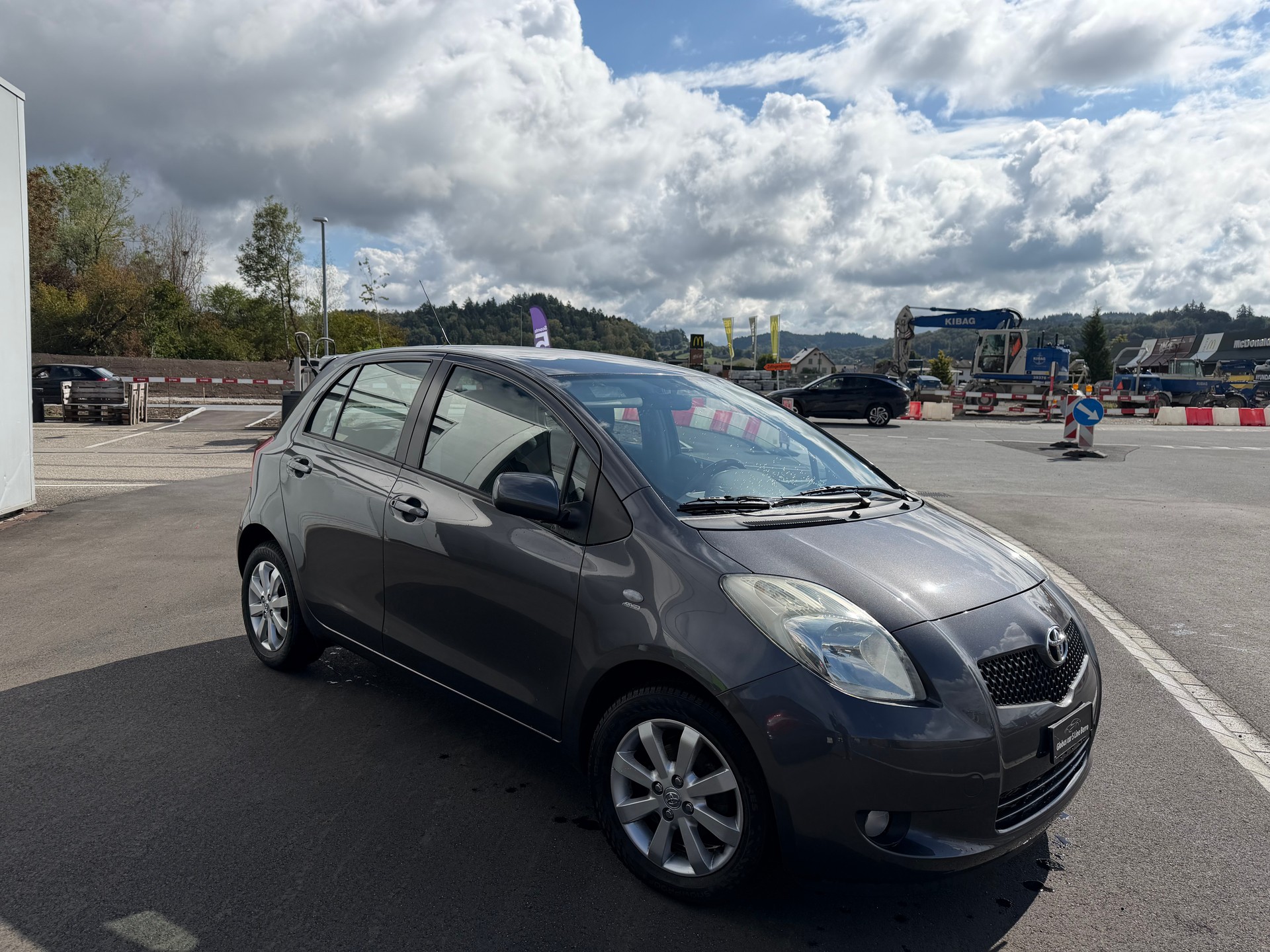TOYOTA Yaris 1.3 Linea Sol-image-2