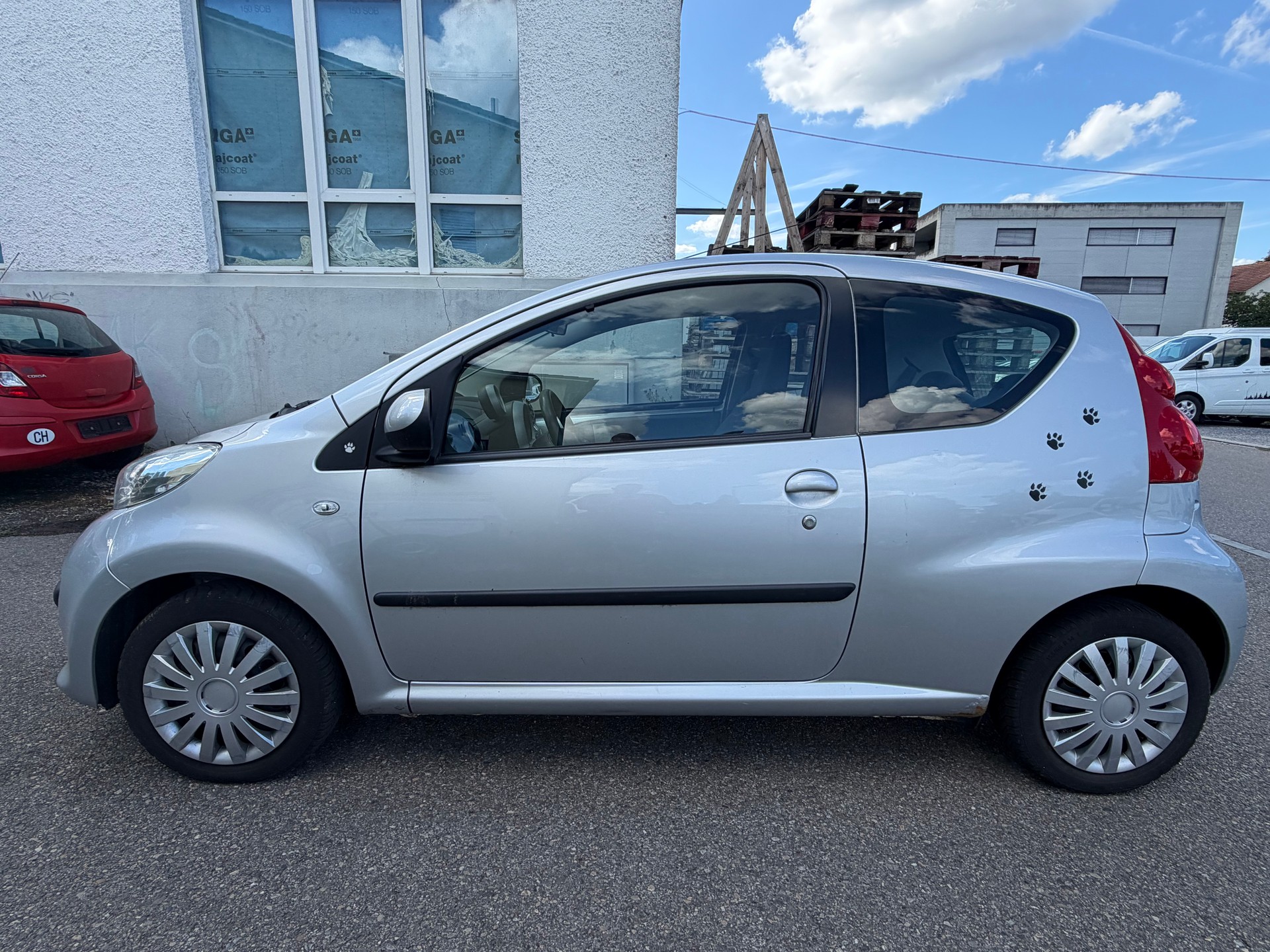 PEUGEOT 107 1.0 Trendy-image-5