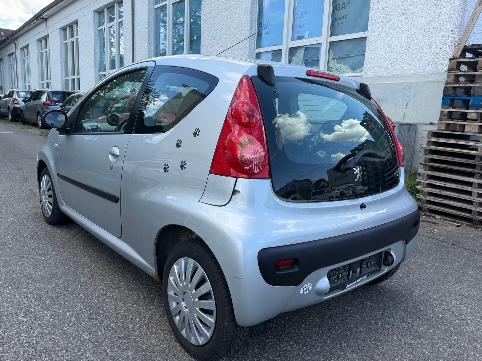PEUGEOT 107 1.0 Trendy-image-4