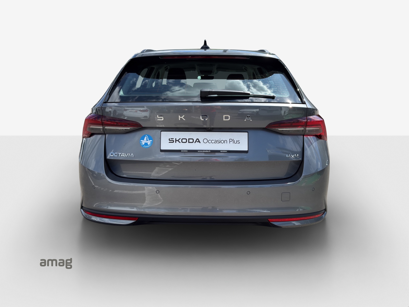 SKODA Octavia Combi 2.0 TSI DSG Selection 4x4-image-4