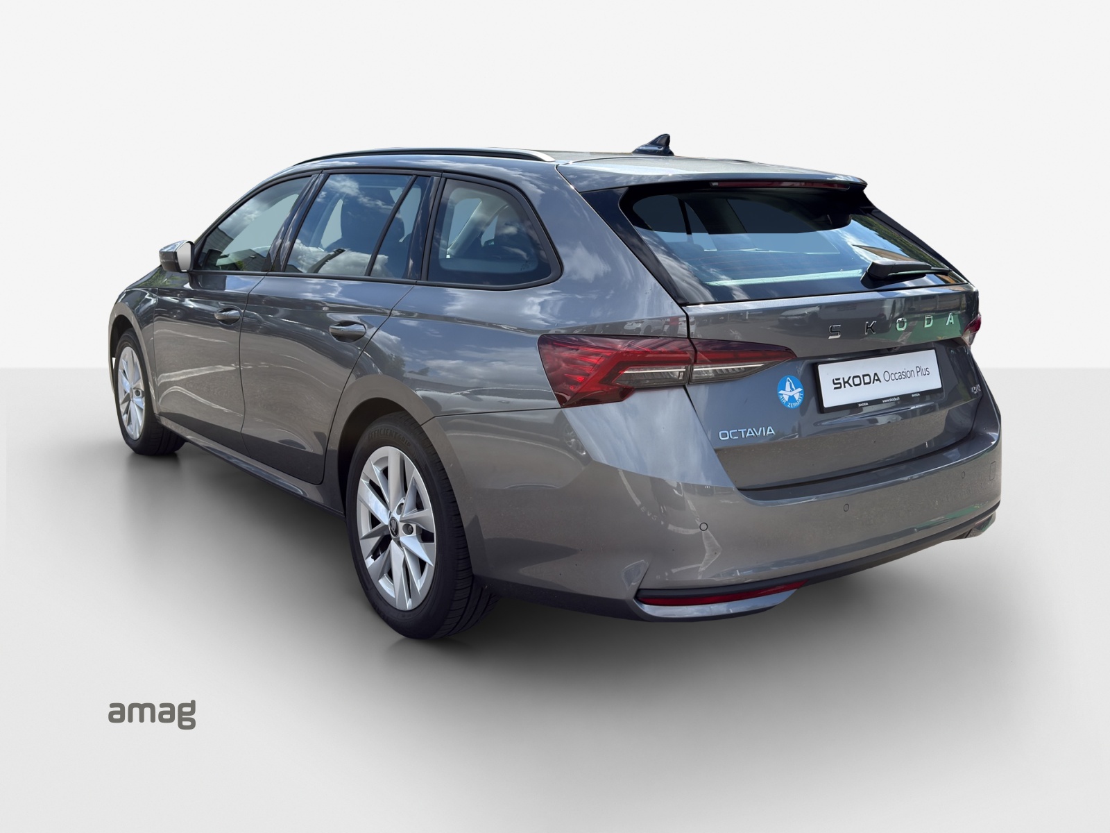 SKODA Octavia Combi 2.0 TSI DSG Selection 4x4-image-3