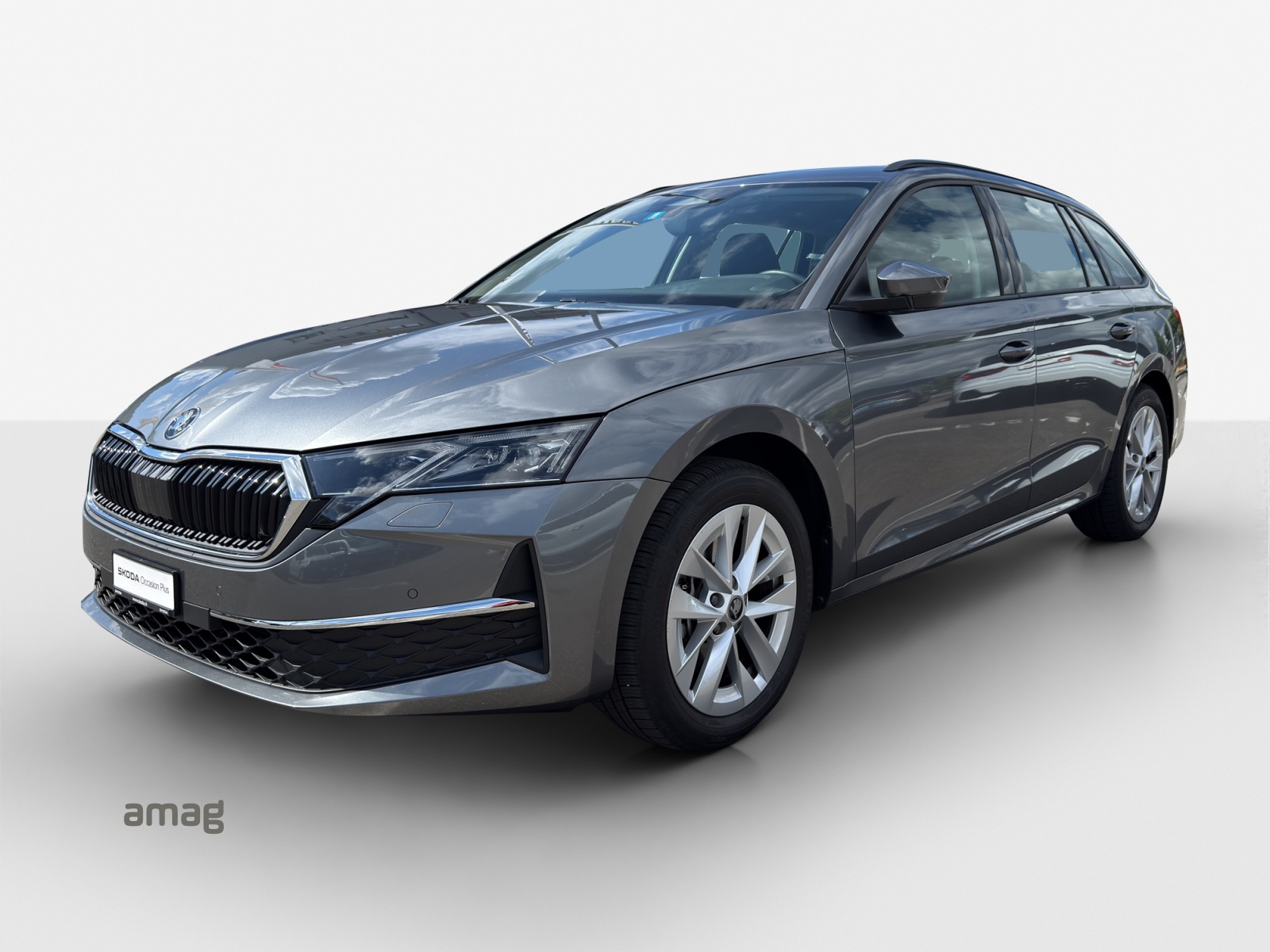 SKODA Octavia Combi 2.0 TSI DSG Selection 4x4-image-0