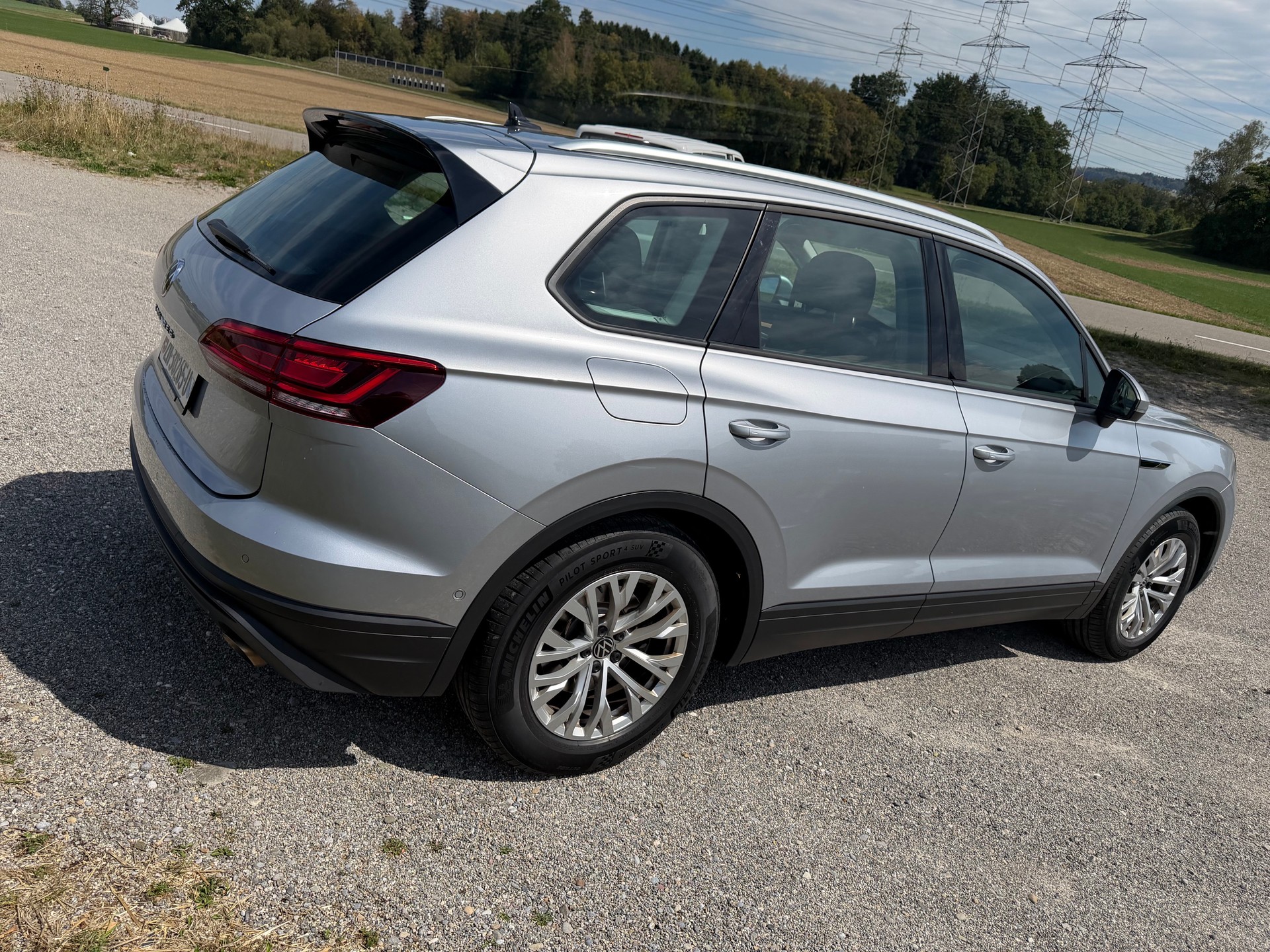 VW Touareg 3.0 TDI Basic Tiptronic-image-5