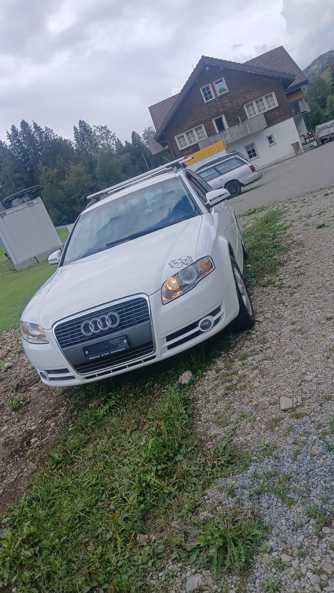 AUDI A4 Avant 1.8 Turbo-image-0