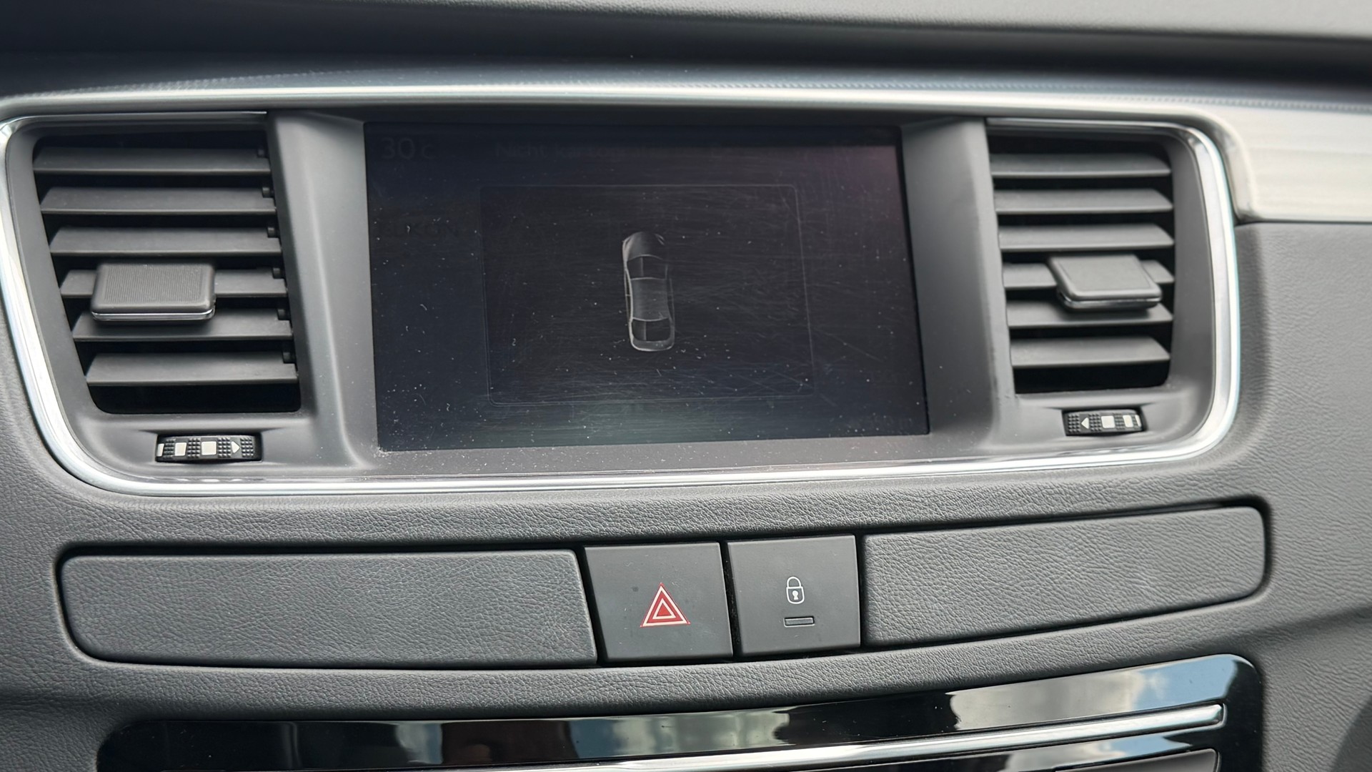 PEUGEOT 508 RXH 2.0 HDI Hybrid4 EGS6-image-13