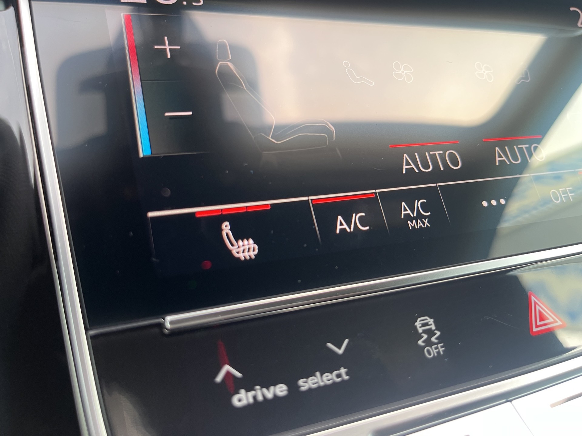 AUDI Q7 SUV TFSI quattro 250 kW S line tiptronic *7 Plätzer, Standheizung, Allradlenkung, Head up, B&O*-image-29