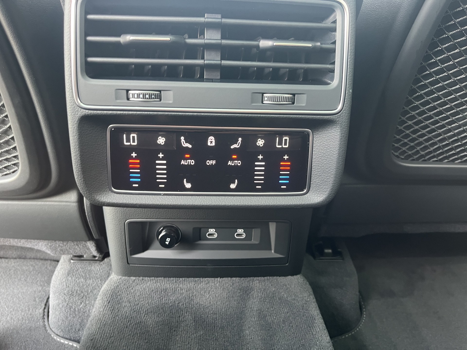 AUDI Q7 SUV TFSI quattro 250 kW S line tiptronic *7 Plätzer, Standheizung, Allradlenkung, Head up, B&O*-image-17