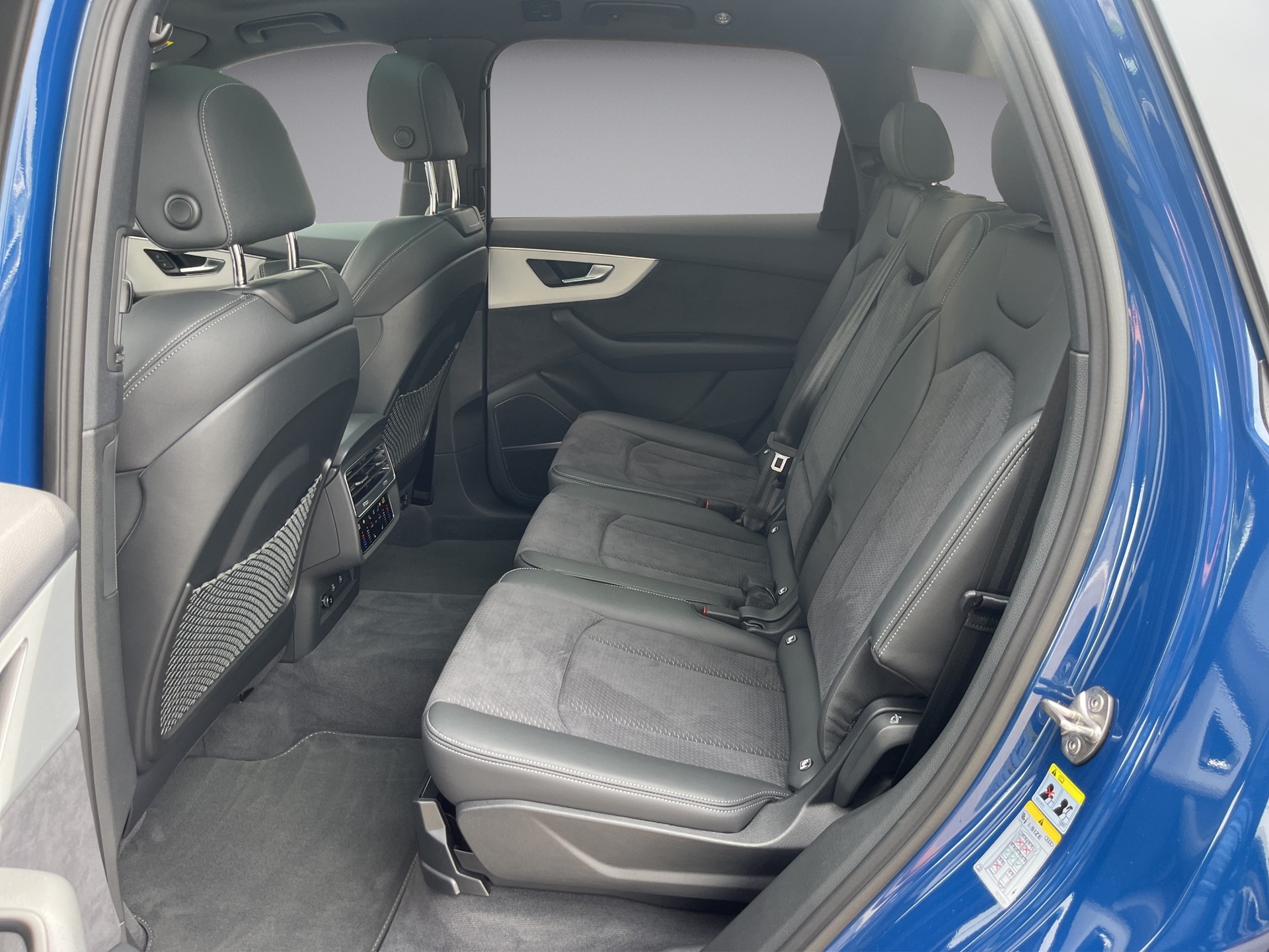 AUDI Q7 SUV TFSI quattro 250 kW S line tiptronic *7 Plätzer, Standheizung, Allradlenkung, Head up, B&O*-image-10