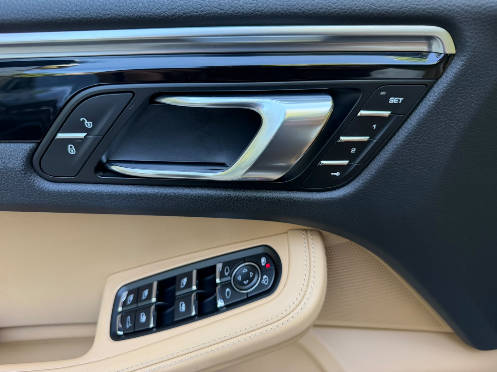 PORSCHE Macan S PDK-image-13