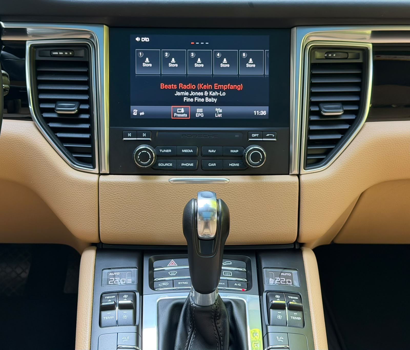PORSCHE Macan S PDK-image-27