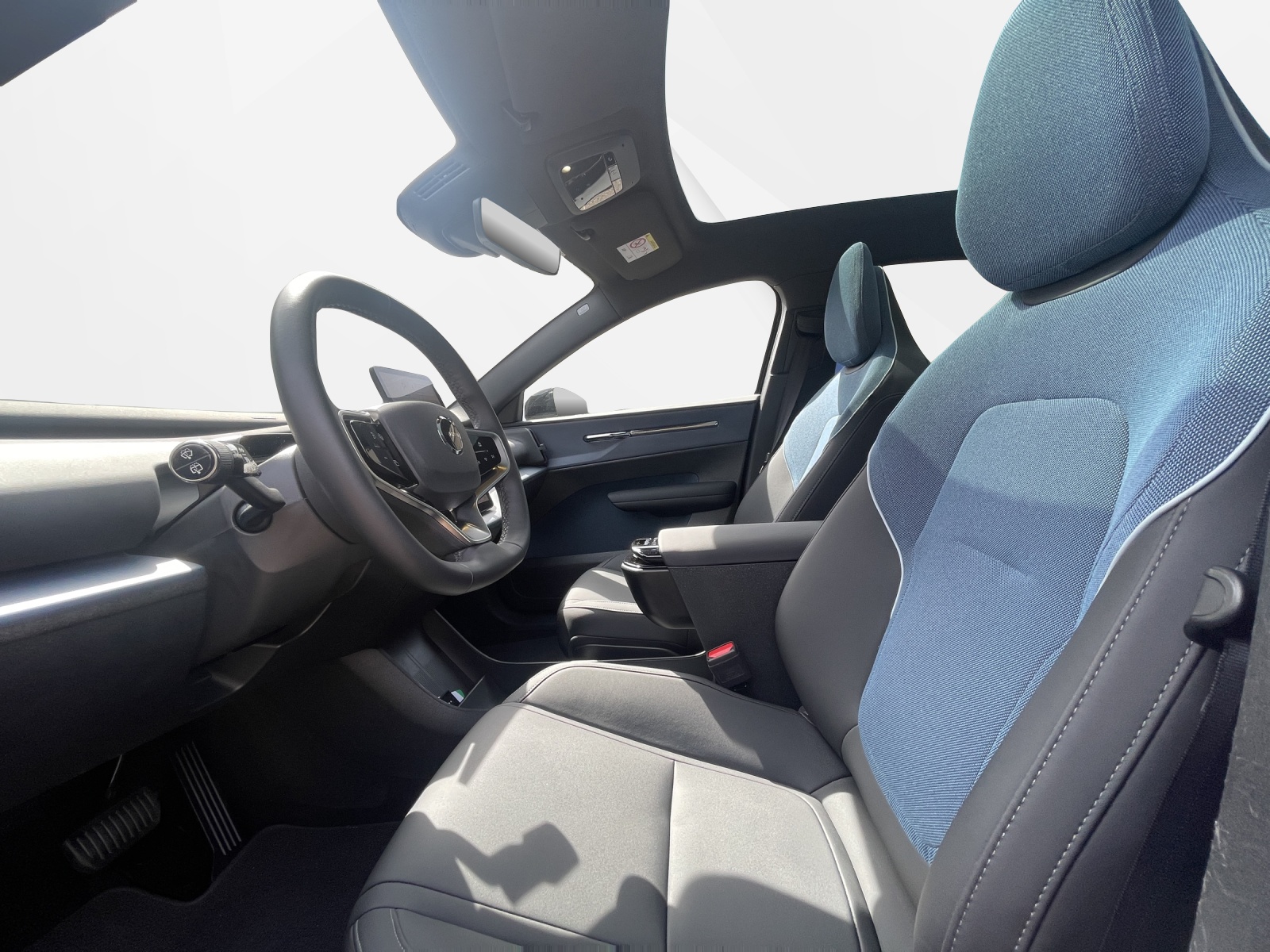 VOLVO EX 30 E60 Twin Ultra Performance AWD-image-9
