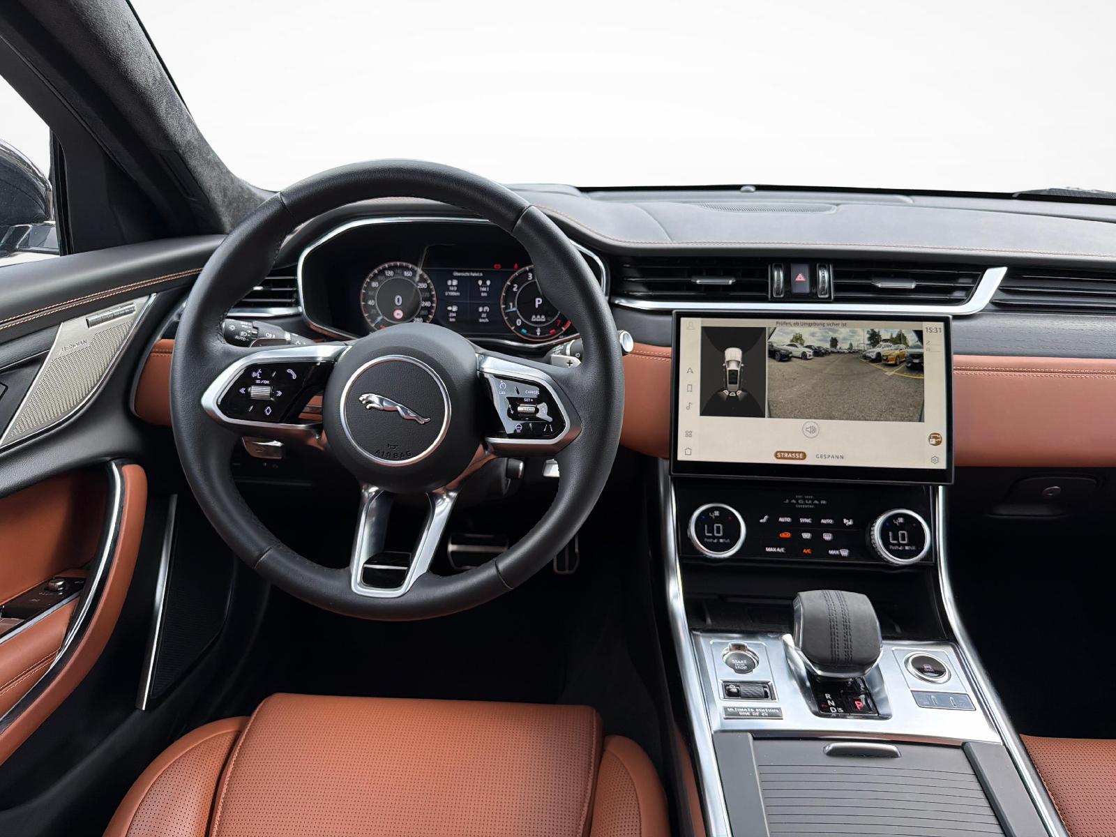 JAGUAR XF Sportbrake 2.0 I4 300 Sport AWD-image-8