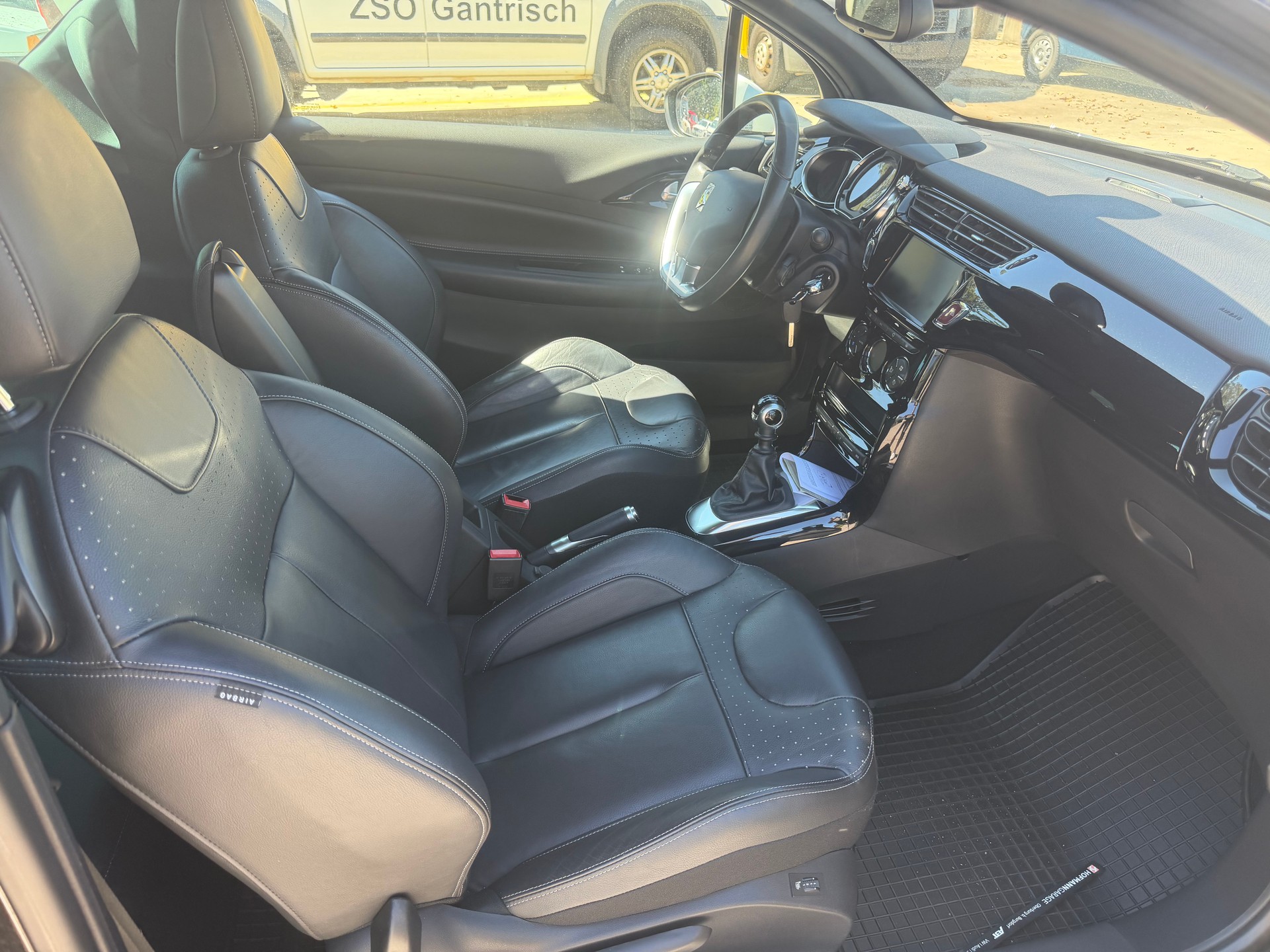 DS AUTOMOBILES DS 3 1.6 THP Sport Chic Plus-image-6