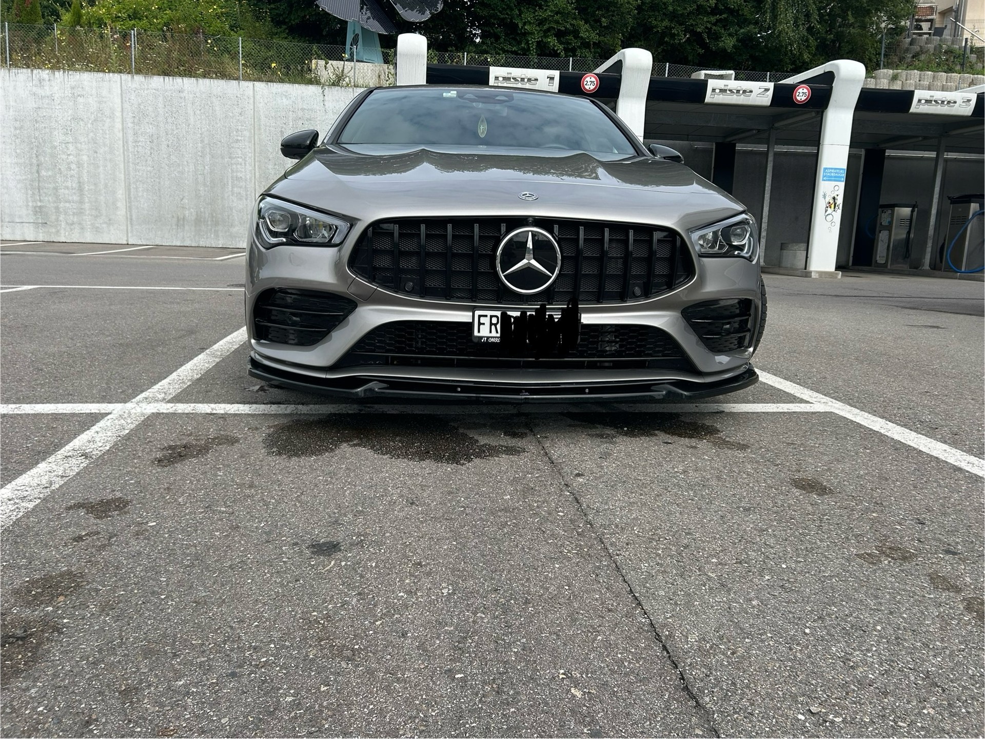 MERCEDES-BENZ CLA 250 AMG Line 4matic-image-4