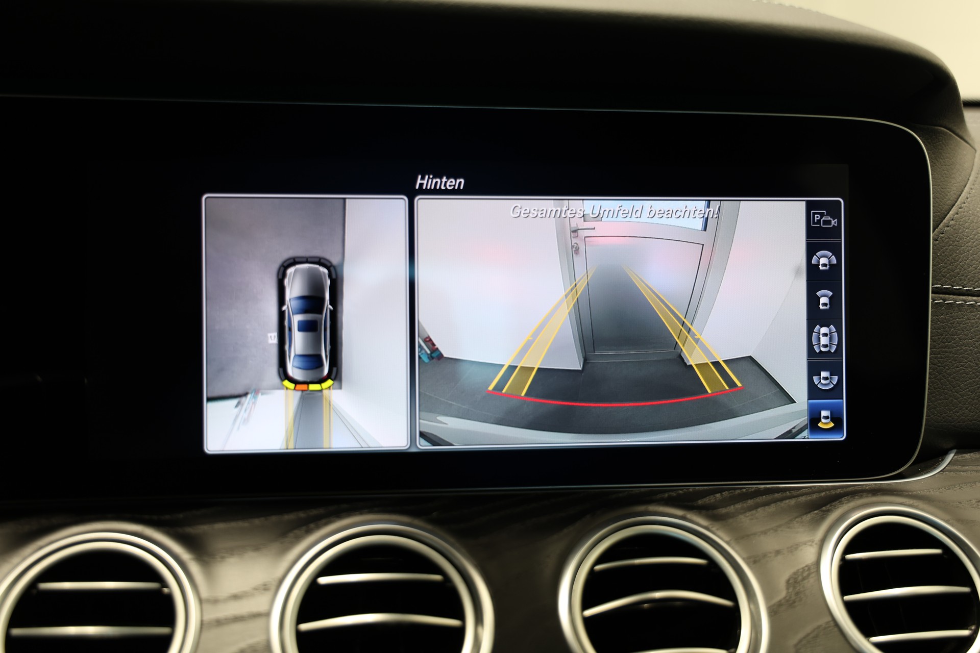 MERCEDES-BENZ E 220 d Swiss Star AMG Line 4Matic 9G-Tronic *Facelift*Vollausstattung*-image-26